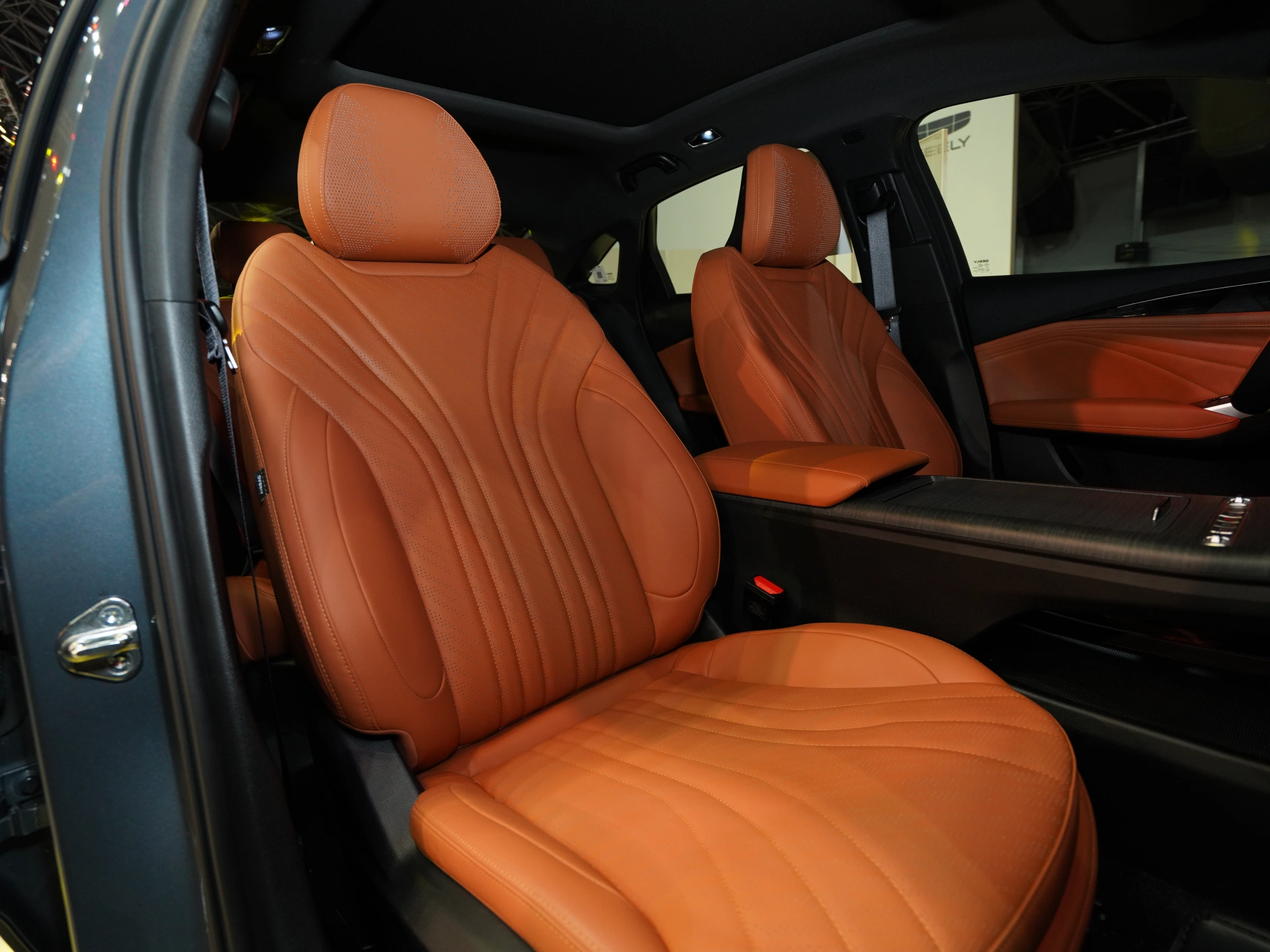 Discover Geely Geely Preface Exterior Interior Images.Find all aspects and details of cars.