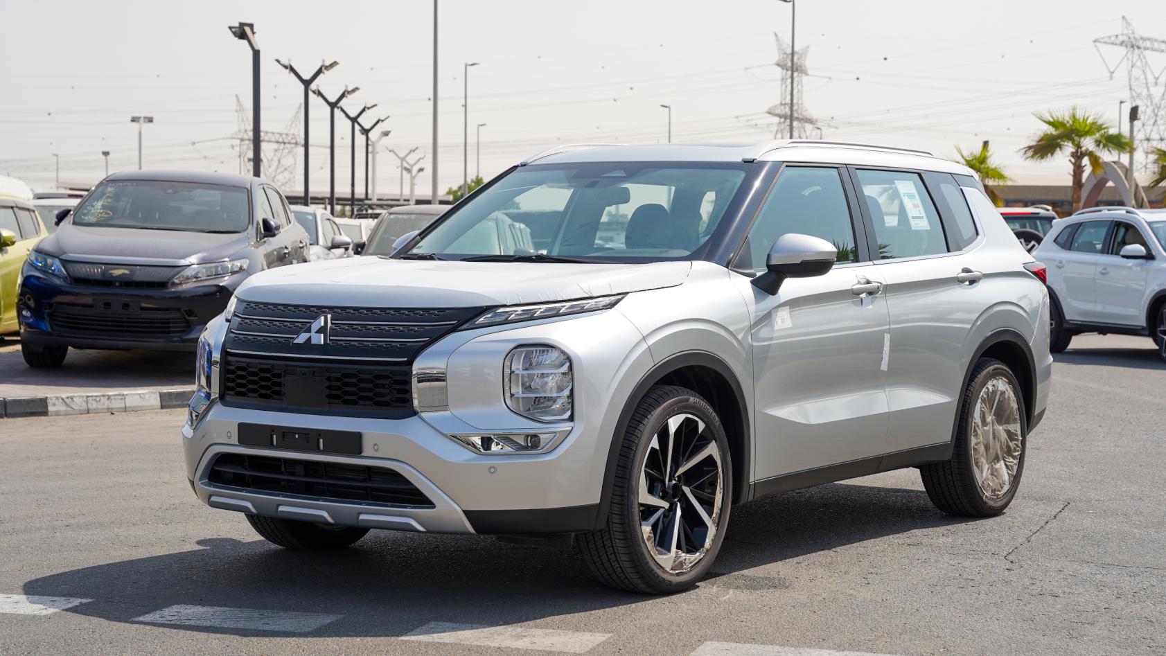 ميتسوبيشي آوتلاندر 2025