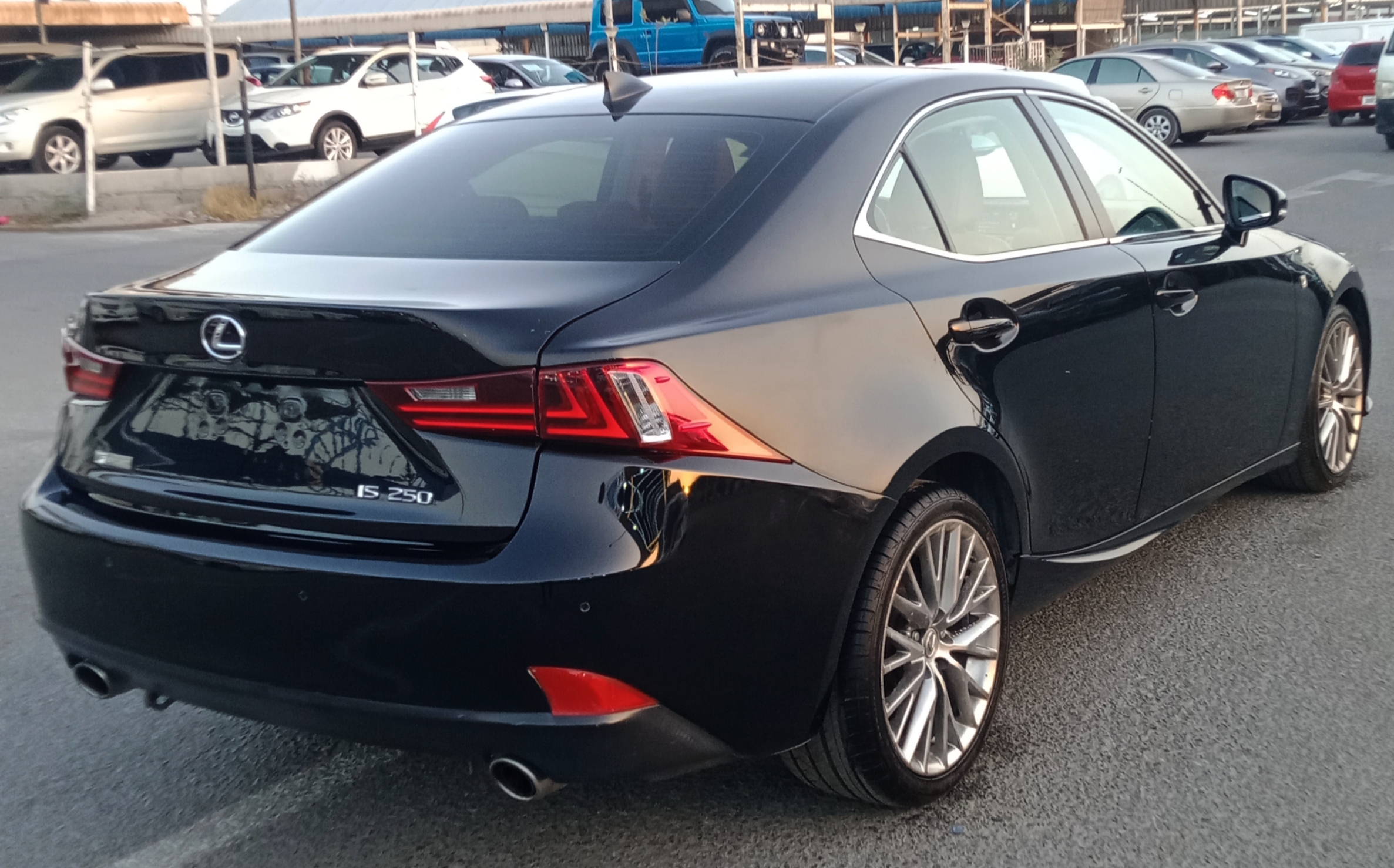 Lexus IS 2015 2.5L