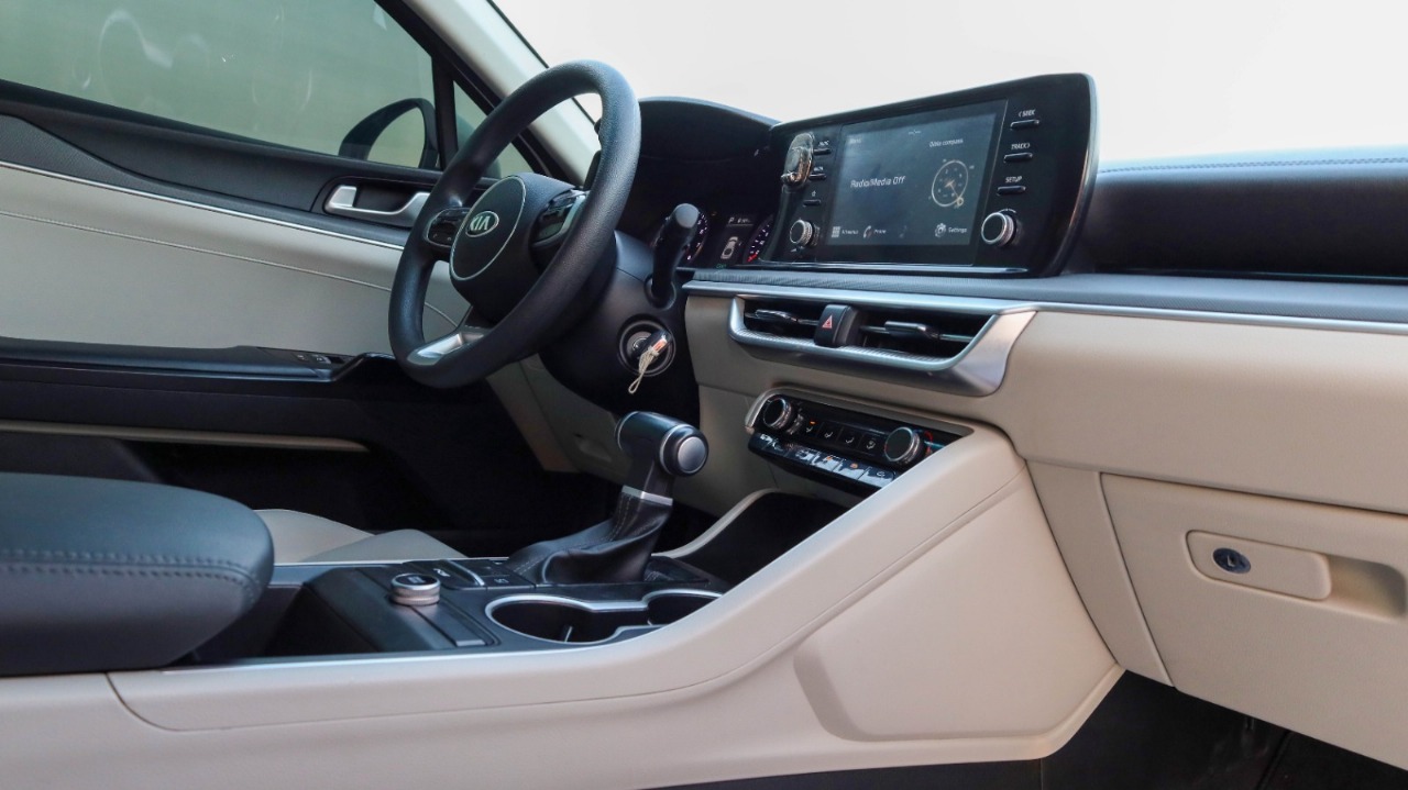 https://gcc-1307444343.cos.accelerate.myqcloud.com/cc/car-image/51de6959