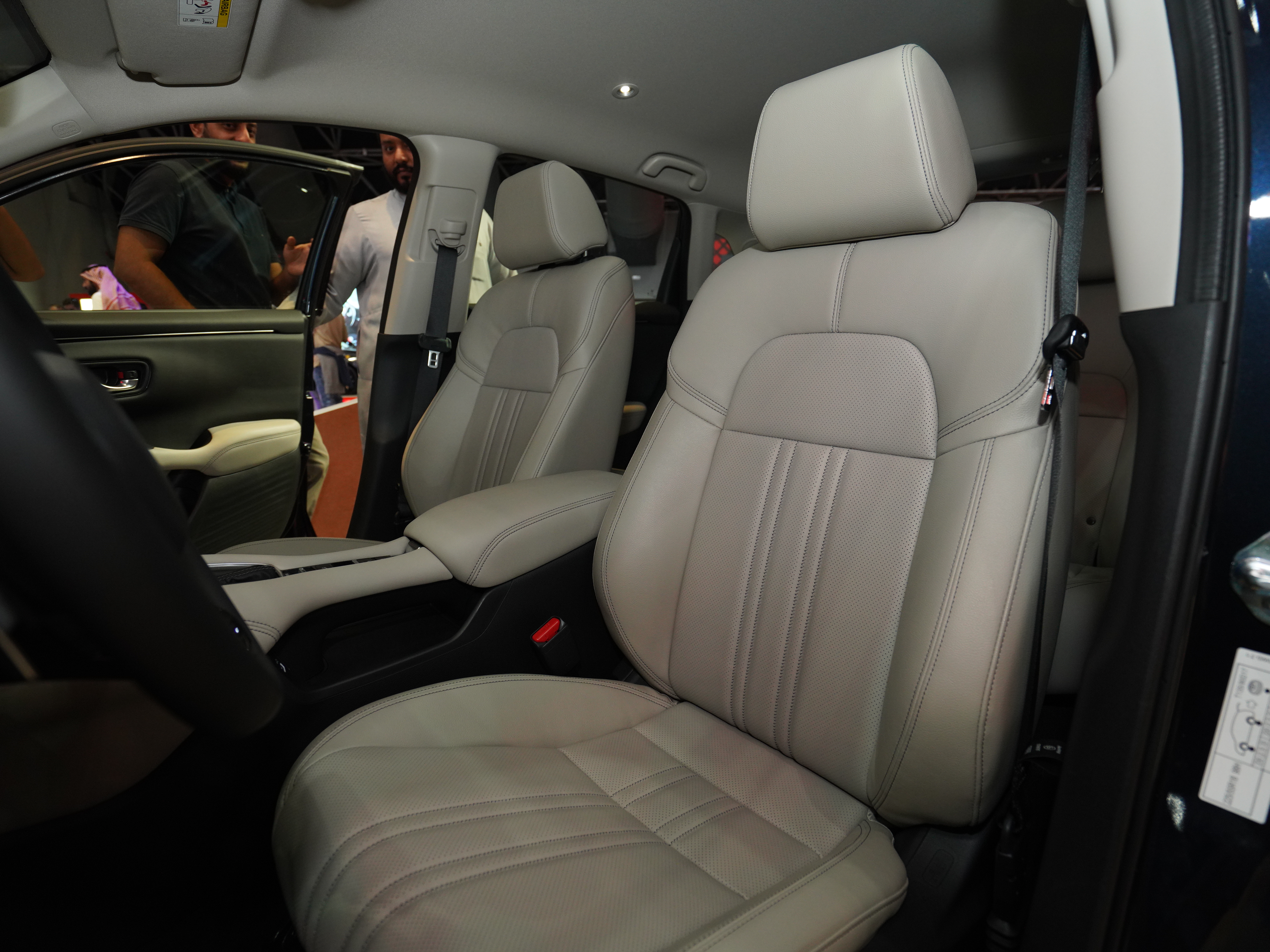 https://gcc-1307444343.cos.accelerate.myqcloud.com/cc/car-image/52ed5a97