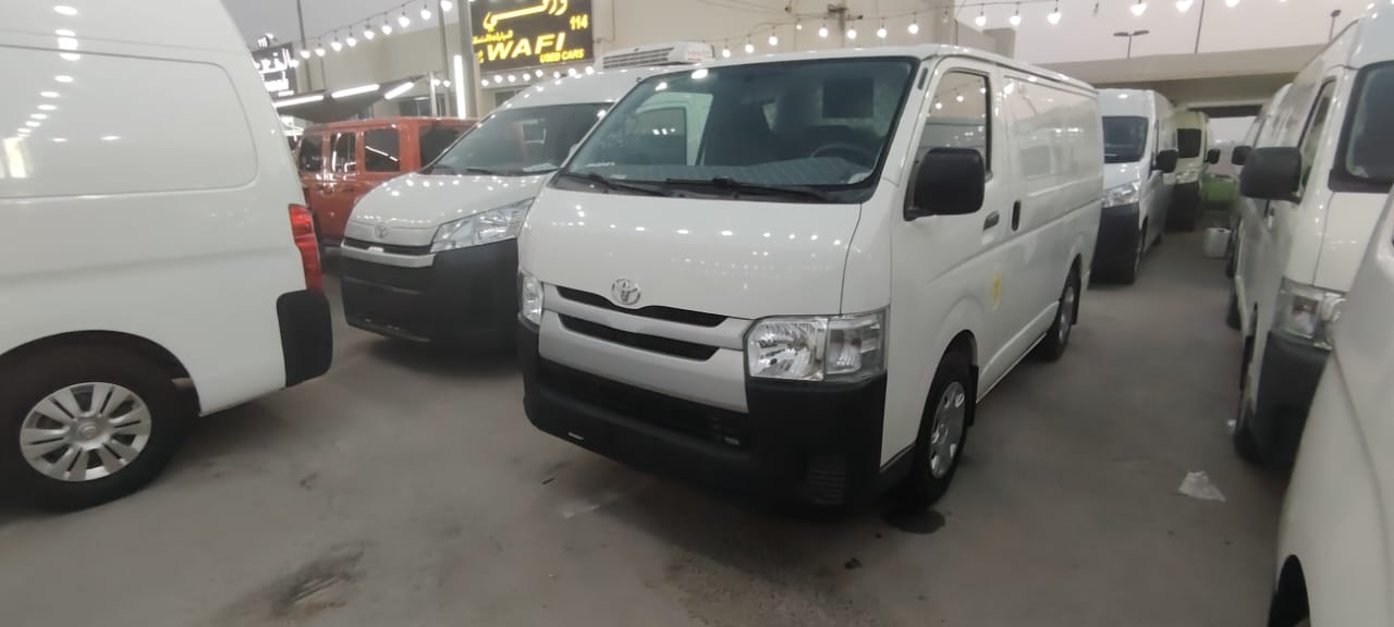 Toyota Hiace 2021