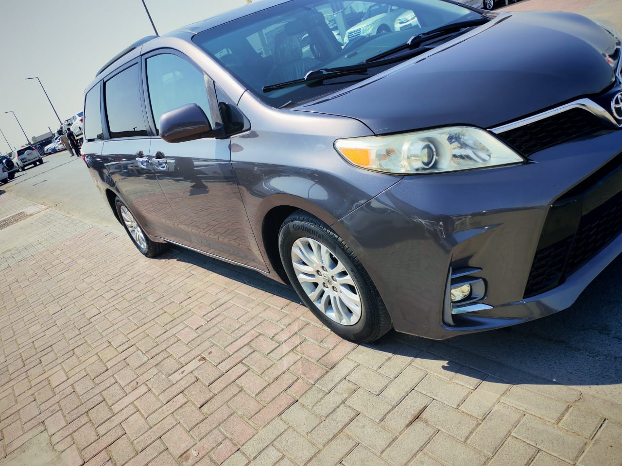 تويوتا سيينا 2017