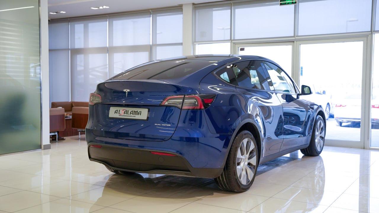 Tesla Model Y 2021