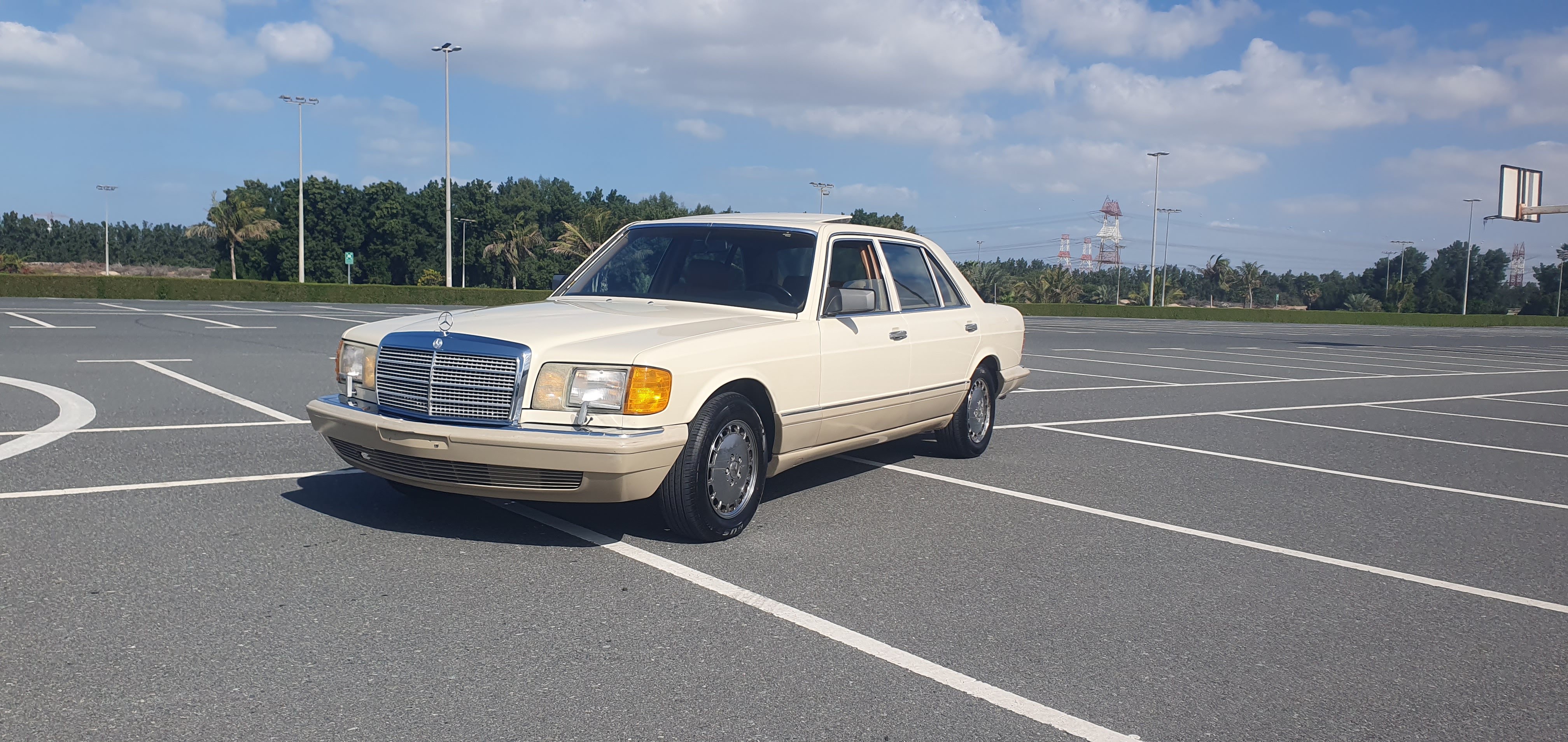 Mercedes Benz S Class AMG 1990 4.2L