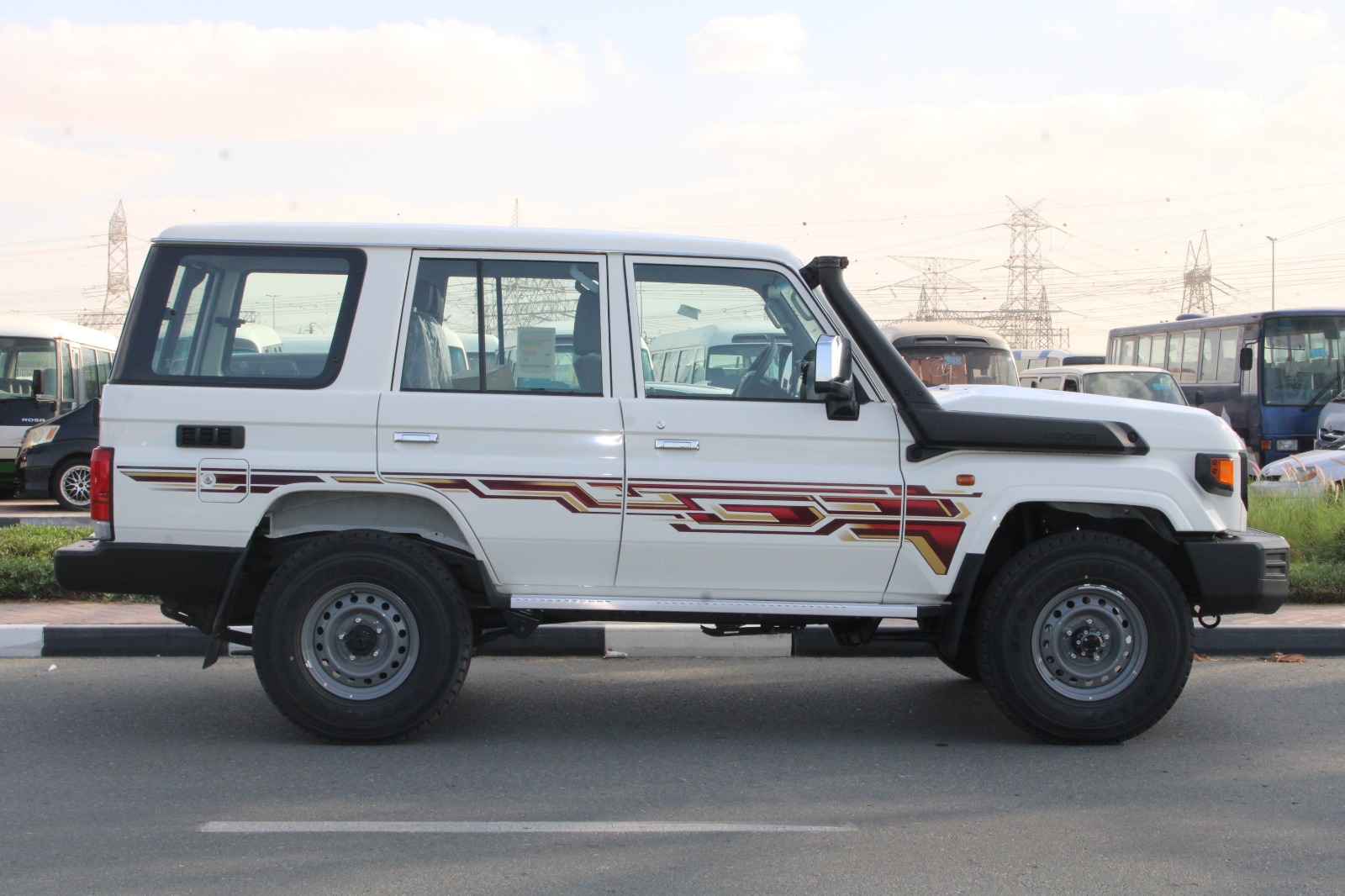 تويوتا لاند كروزر 70 2024 4.5L