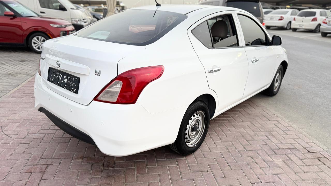 Nissan Sunny 2020