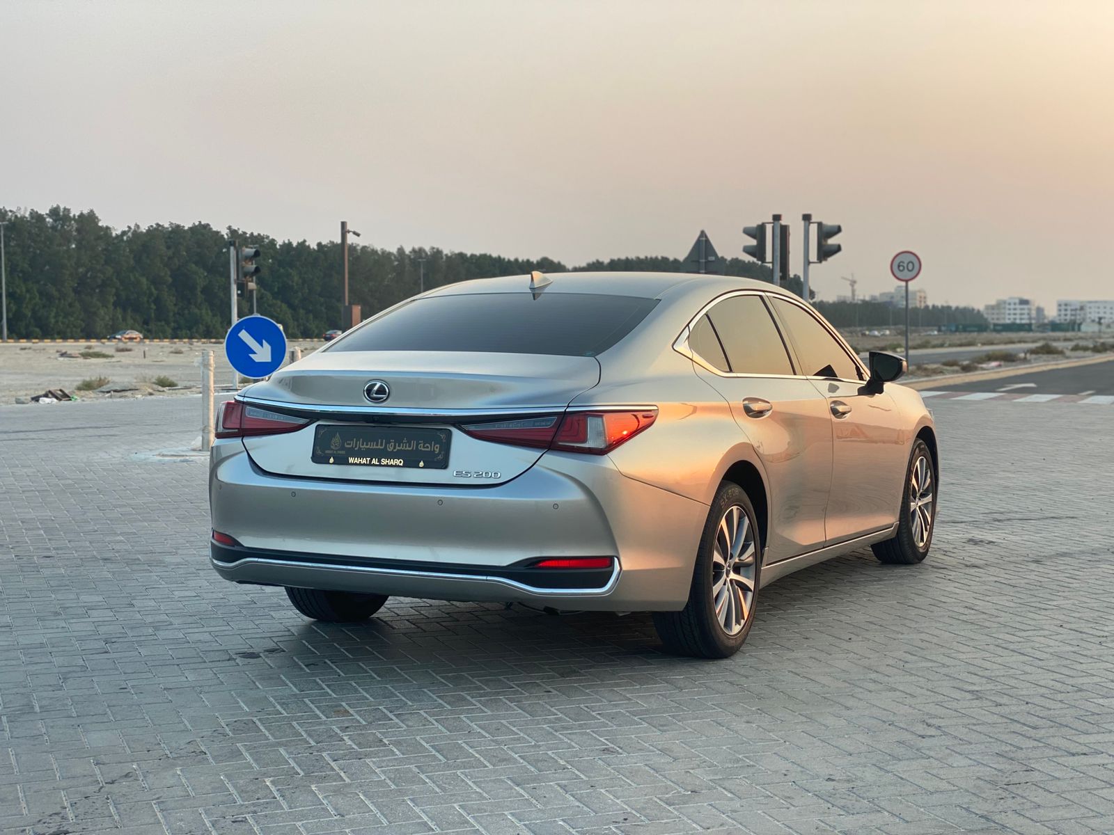Lexus ES 2023 2L