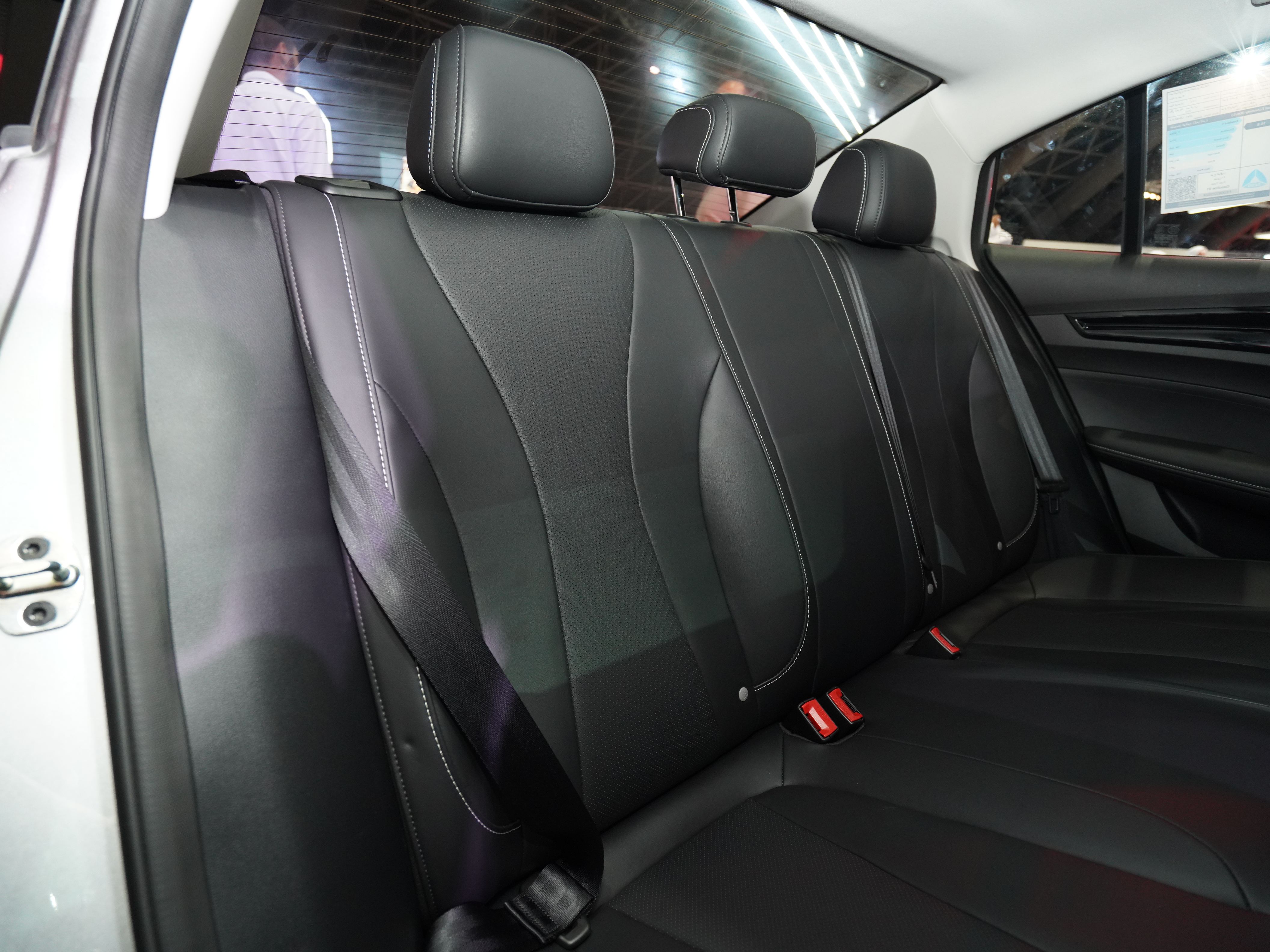 https://gcc-1307444343.cos.accelerate.myqcloud.com/cc/car-image/6b590319