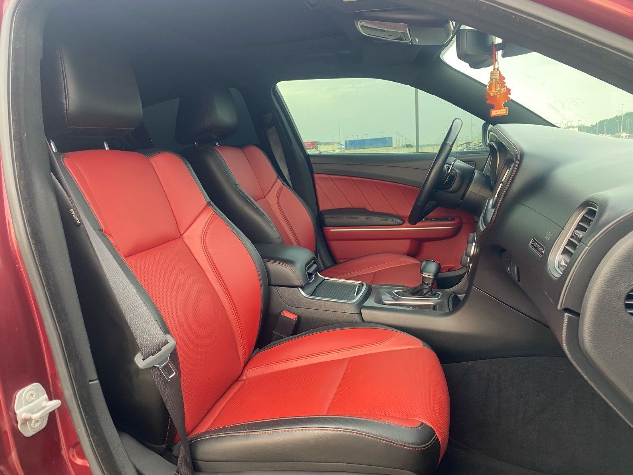 https://gcc-1307444343.cos.accelerate.myqcloud.com/cc/car-image/6be7f433