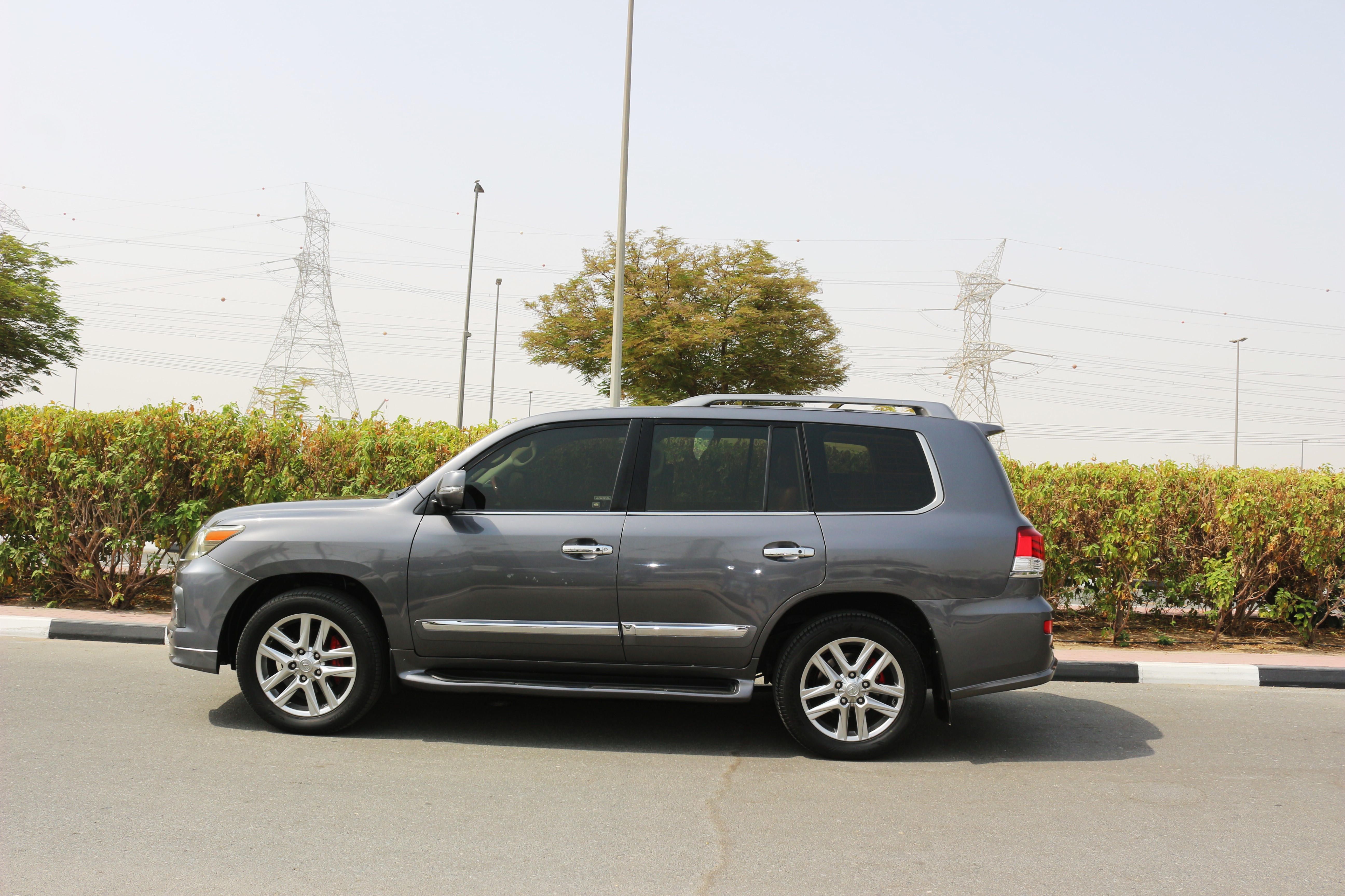 Lexus LX 2013