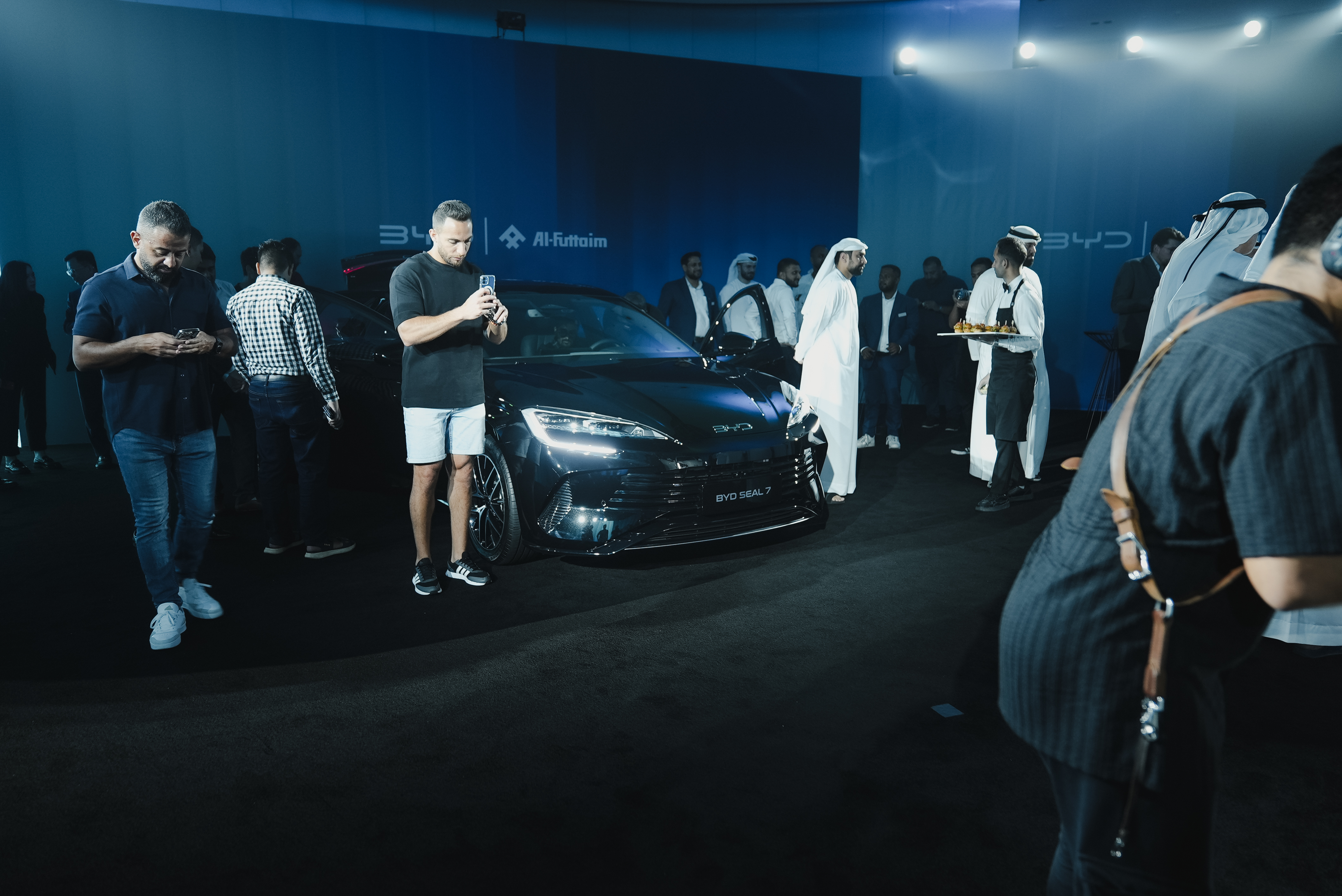 https://gcc-1307444343.cos.accelerate.myqcloud.com/cc/car-image/6d7de677