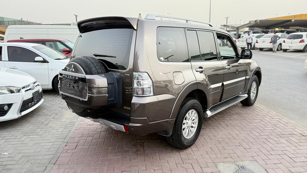 Mitsubishi Pajero 2010