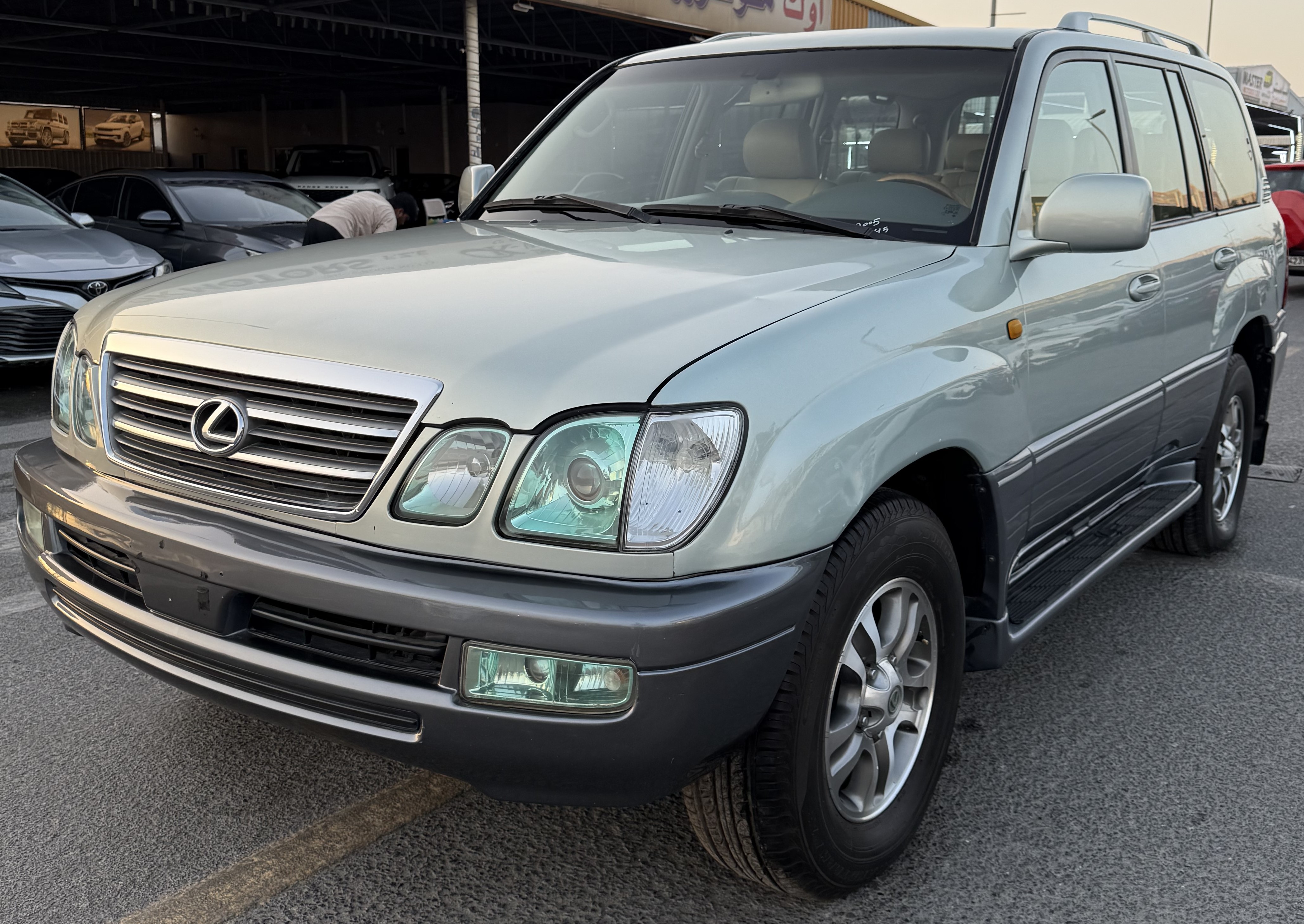Lexus LX 2005 4664L