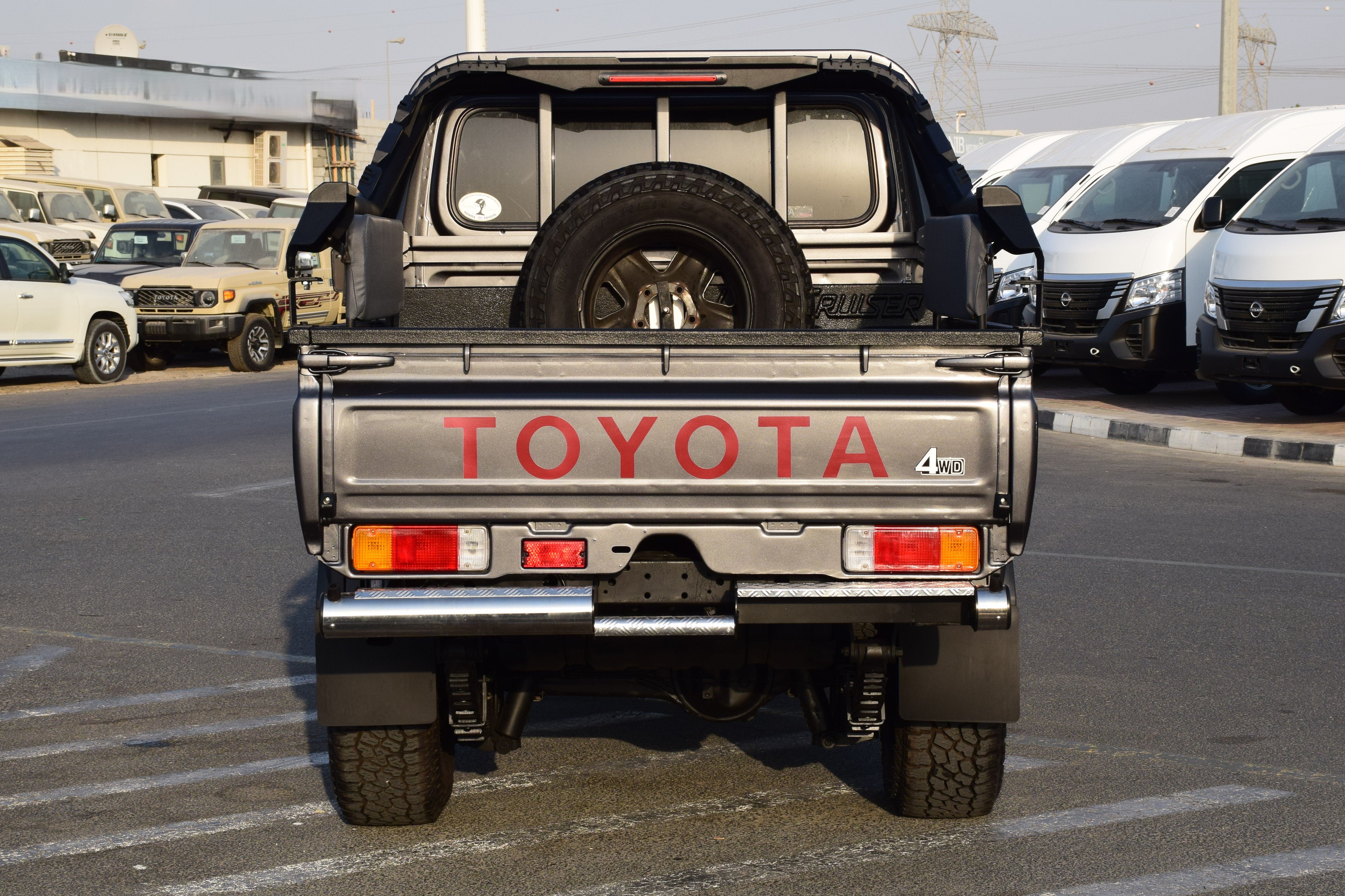 تويوتا لاند كروزر بيك آب 2017 4L