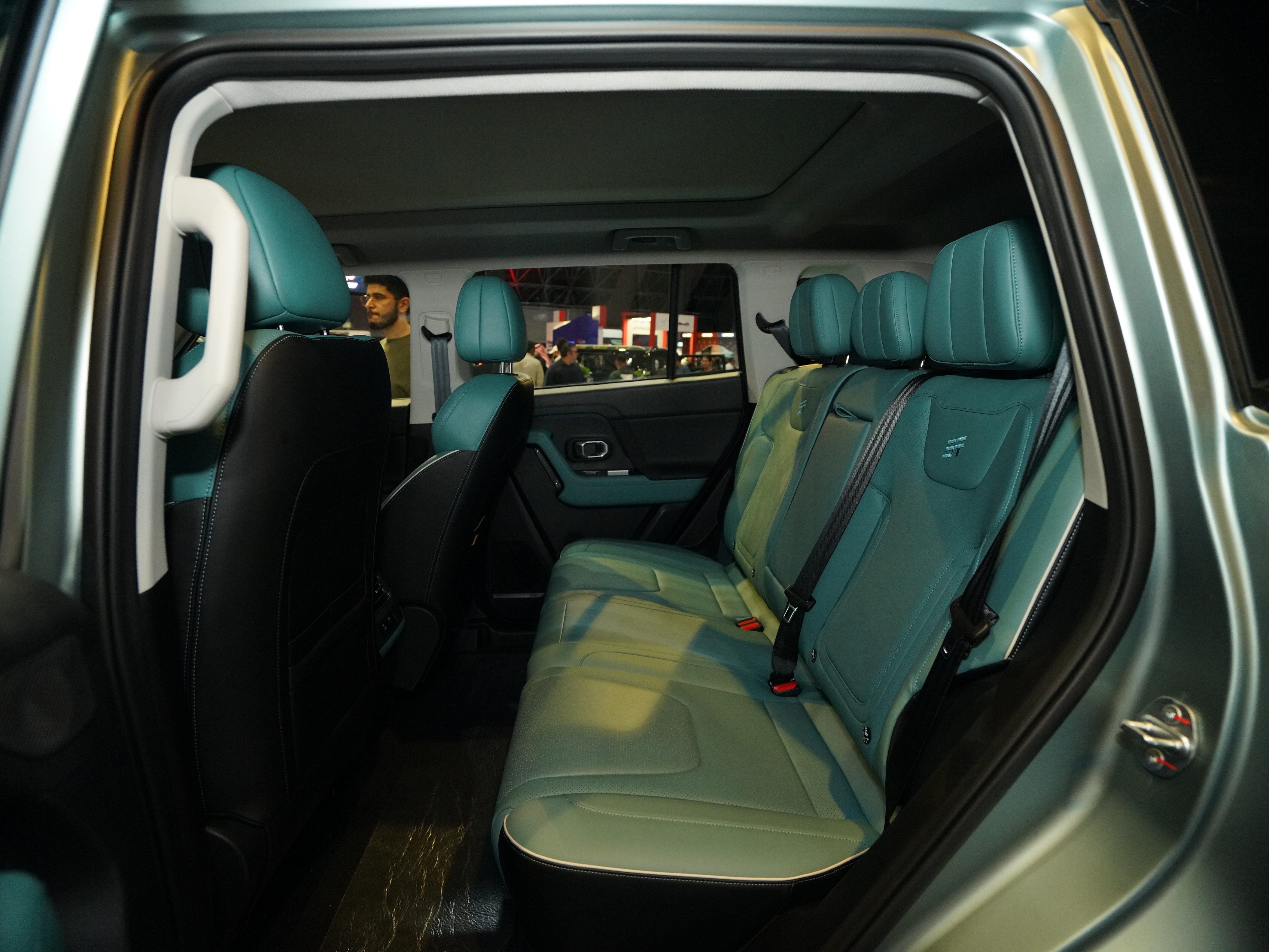 https://gcc-1307444343.cos.accelerate.myqcloud.com/cc/car-image/71fae104