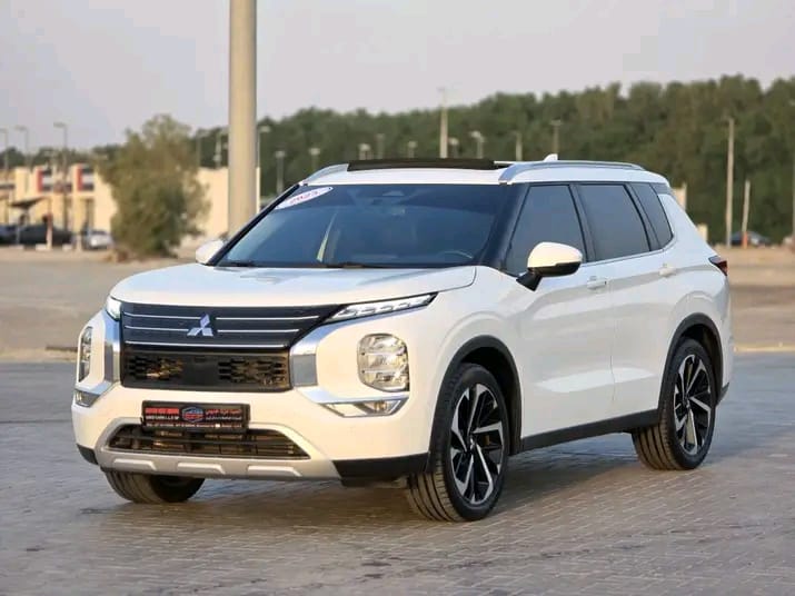 Mitsubishi Outlander 2023