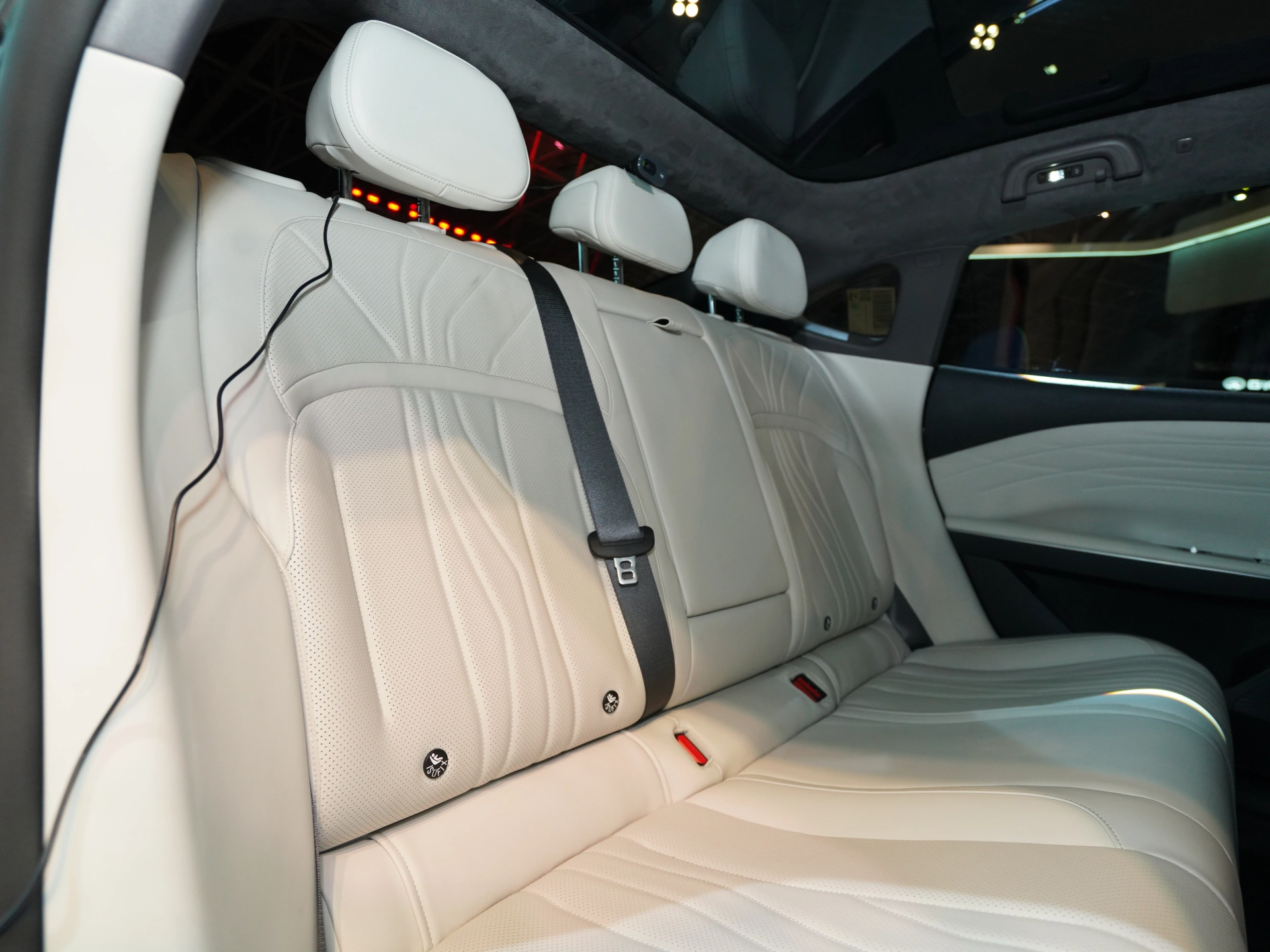 Discover Geely Geely Galaxy E8 Exterior Interior Images.Find all aspects and details of cars.