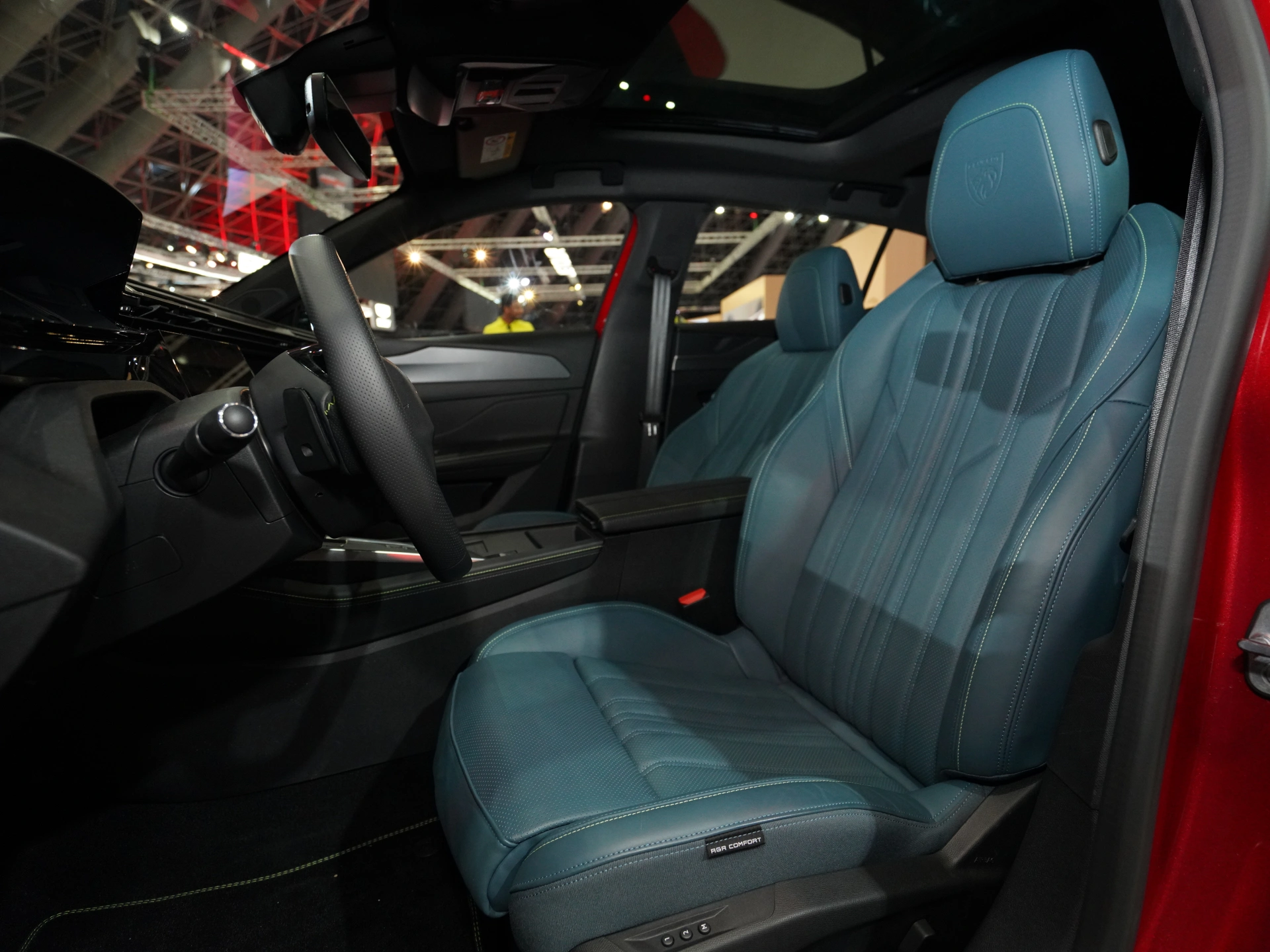 Discover Peugeot Peugeot 408 Exterior Interior Images.Find all aspects and details of cars.