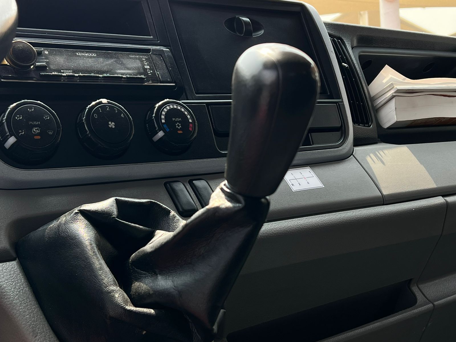 Mitsubishi Canter 2022