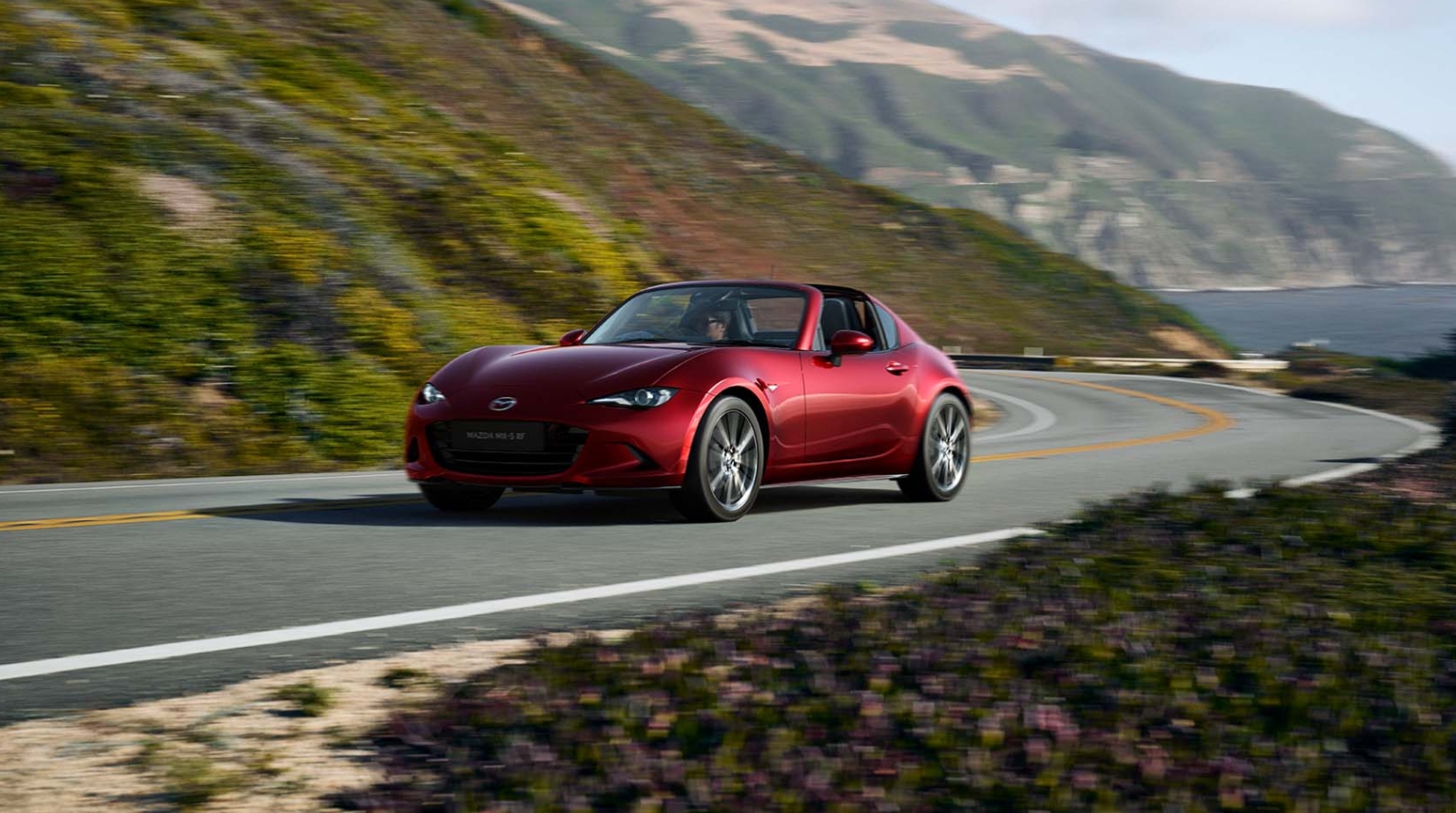 Discover Mazda Mazda MX5 Exterior Interior Images.Find all aspects and details of cars.