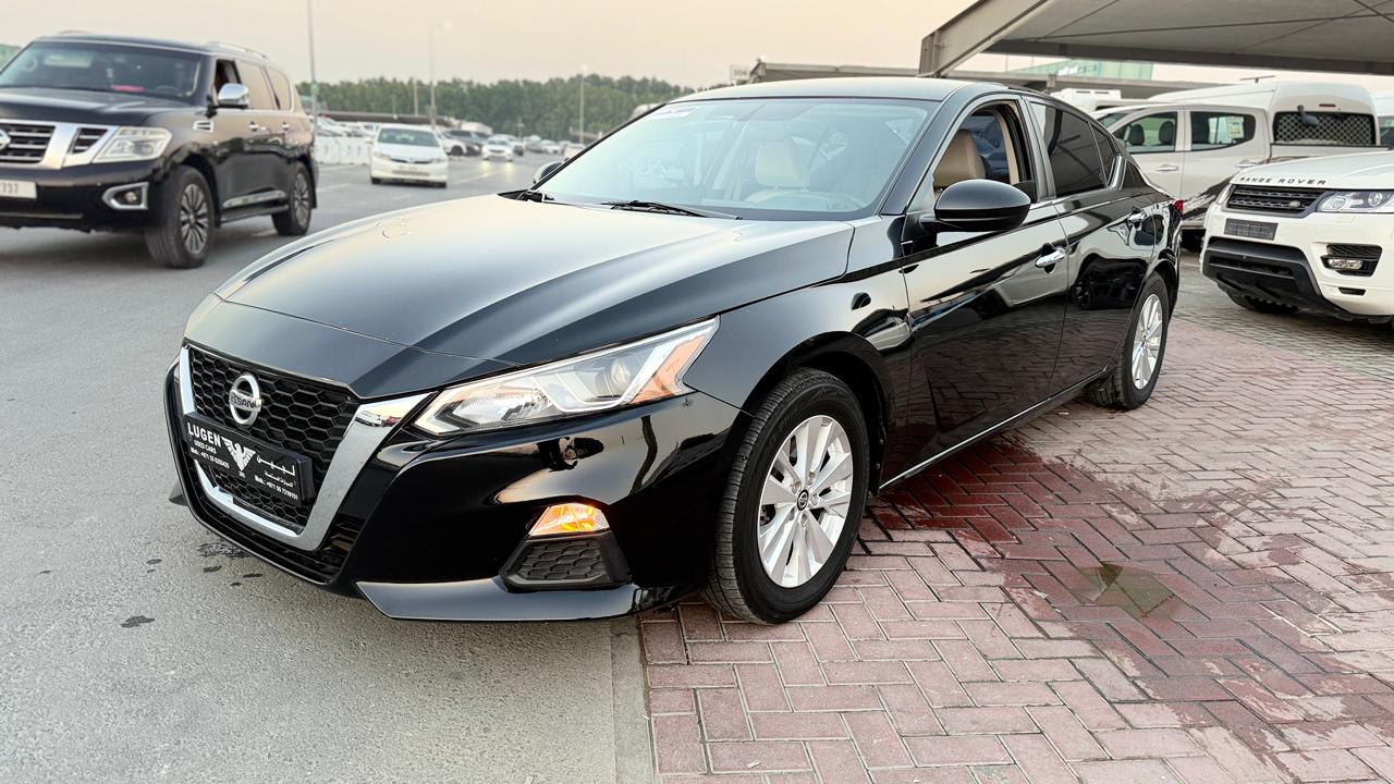 Nissan Altima 2021