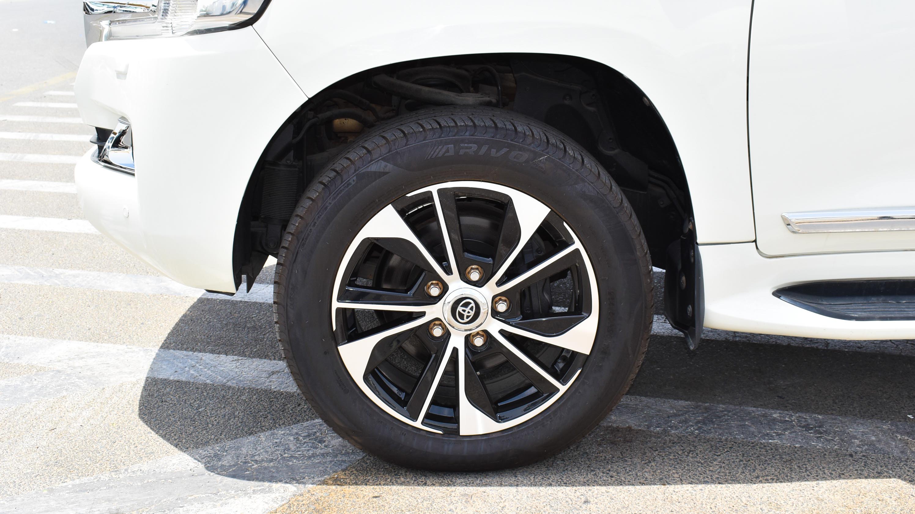 تويوتا لاند كروزر 2018 4.5L