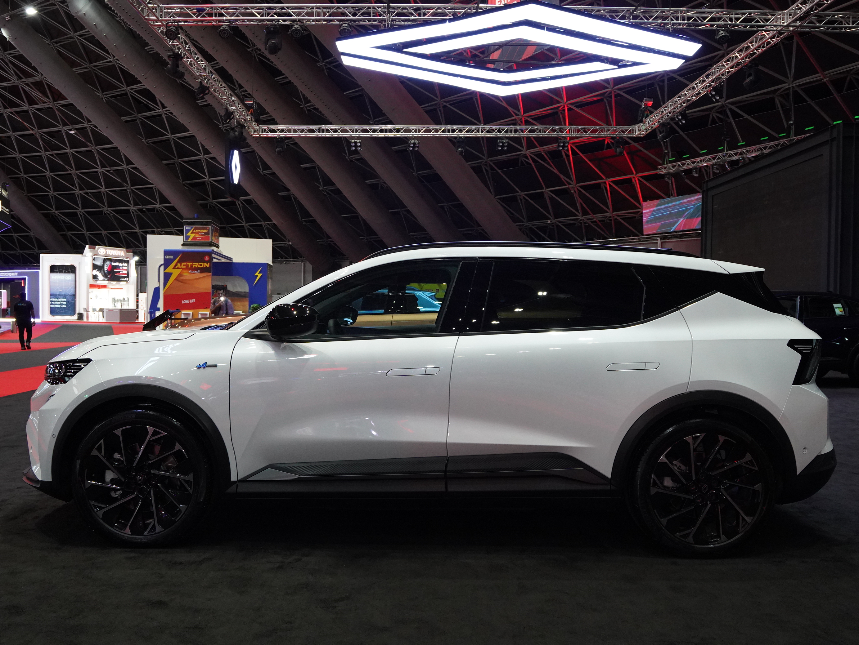 https://gcc-1307444343.cos.accelerate.myqcloud.com/cc/car-image/805c2e06