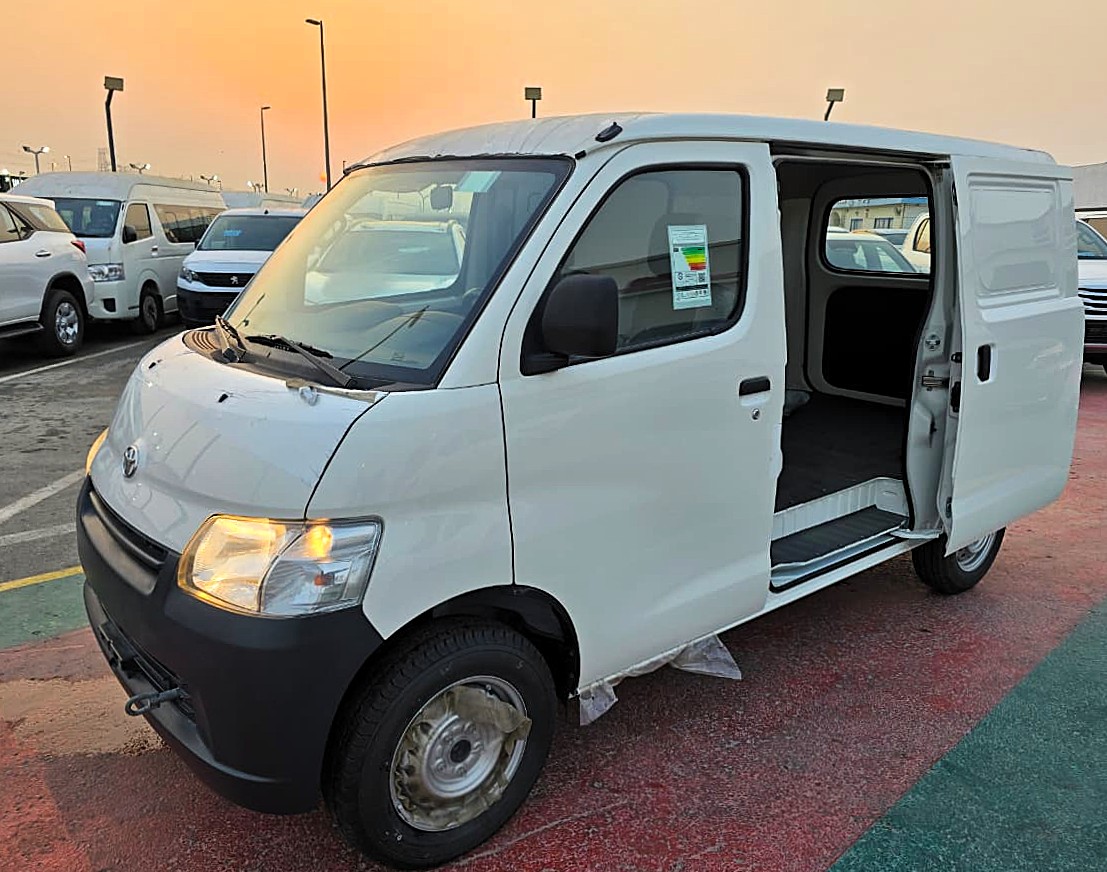 Toyota Lite Ace 2025 1500L