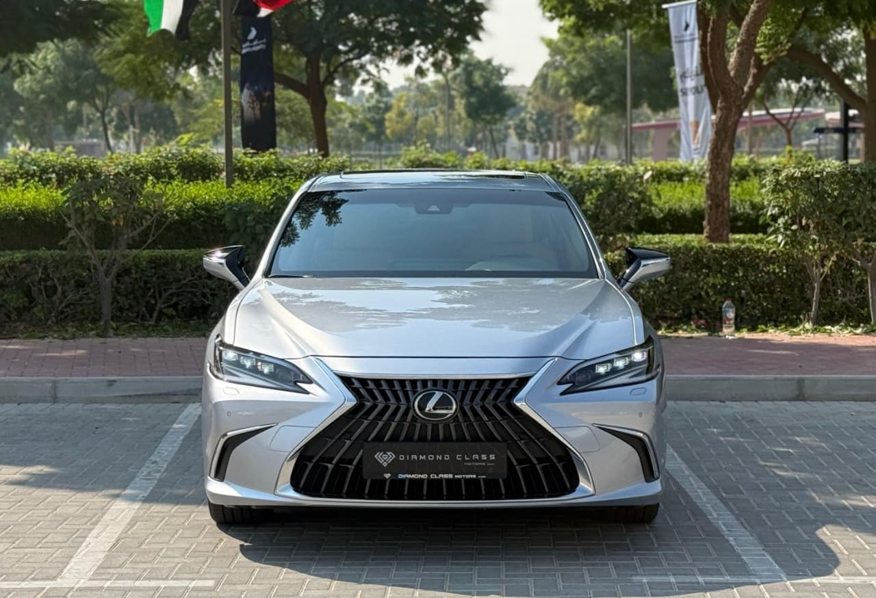 Lexus ES 2023