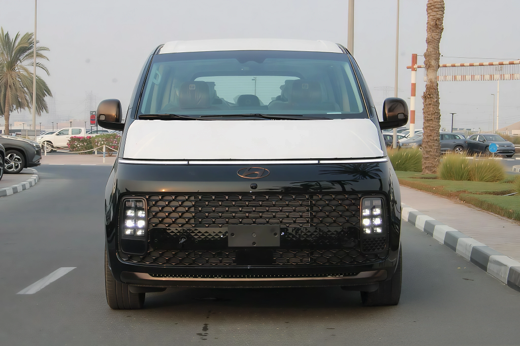 Hyundai Staria 2025 3.5L