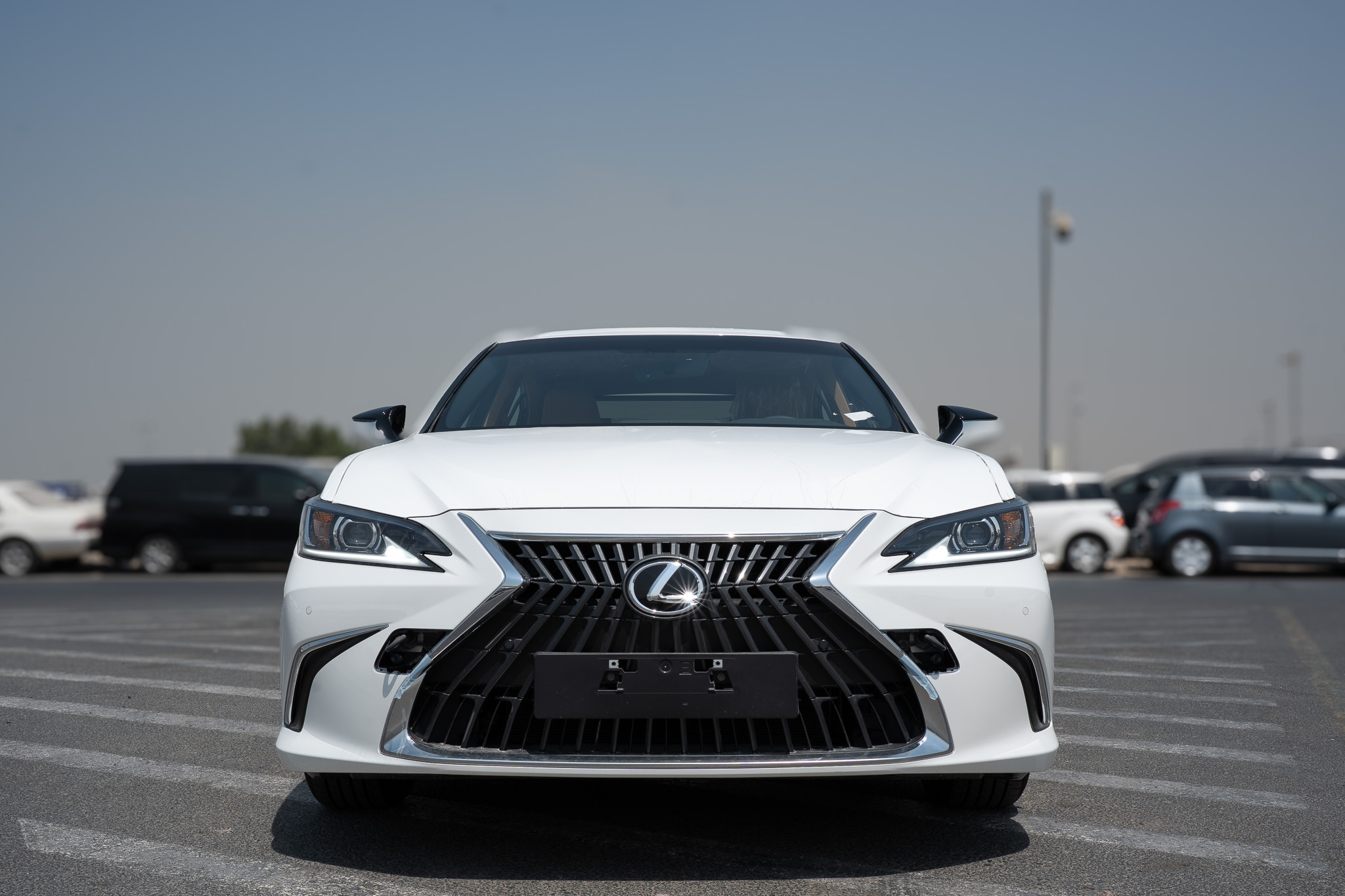 لكزس ES 2025 2.5L