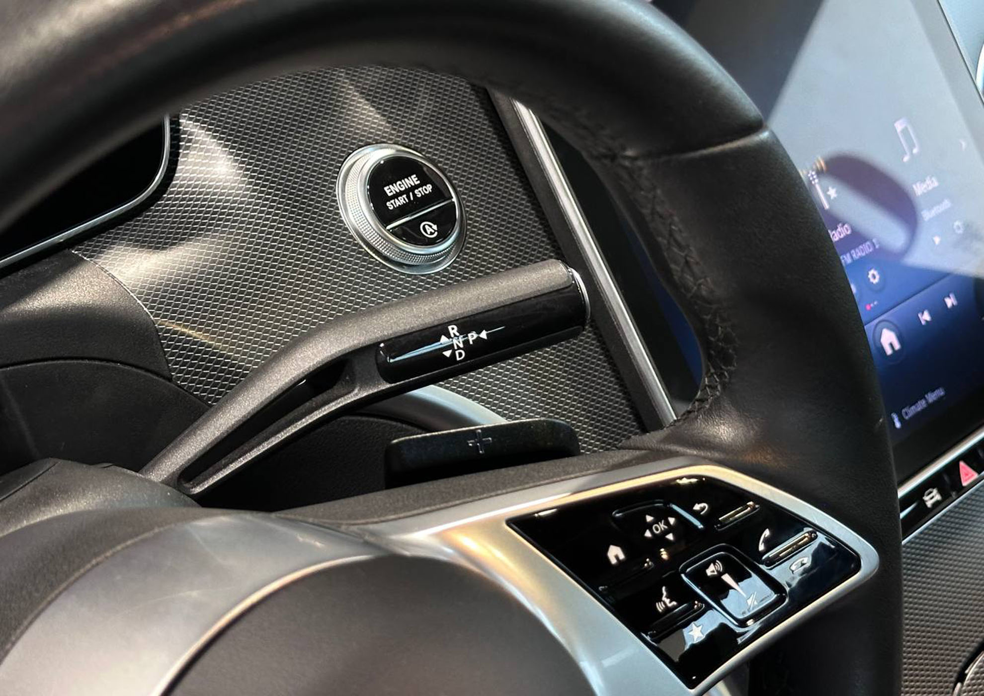 Mercedes Benz C Class 2024 20L
