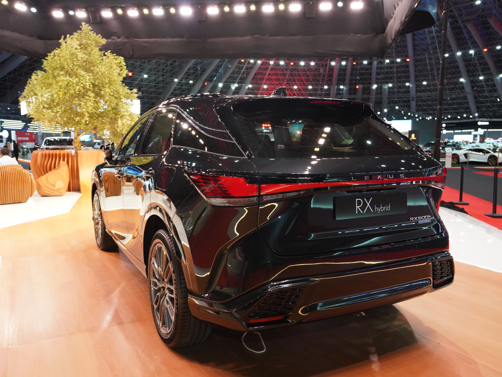 Discover Lexus Lexus RX Exterior Interior Images.Find all aspects and details of cars.