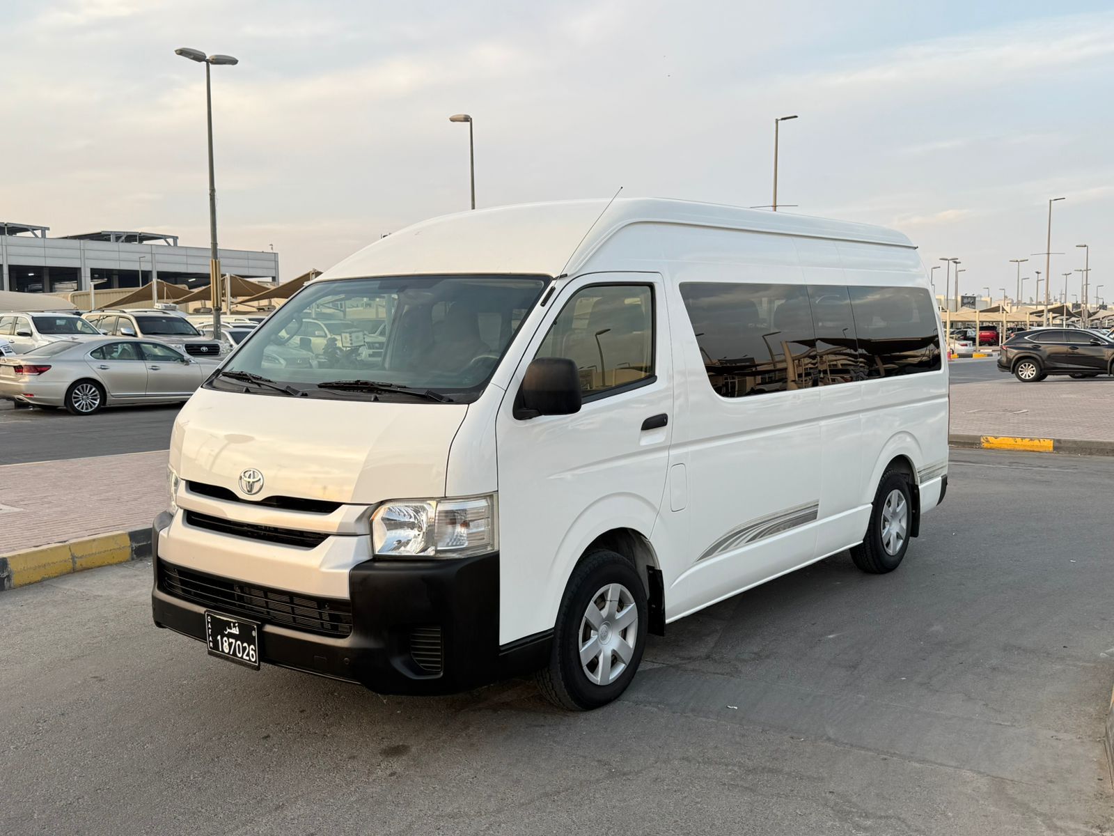 Toyota Hiace 2017