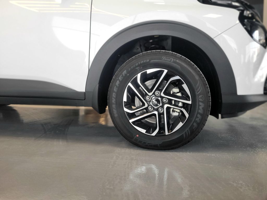 Kia Carens 2025 1.5L