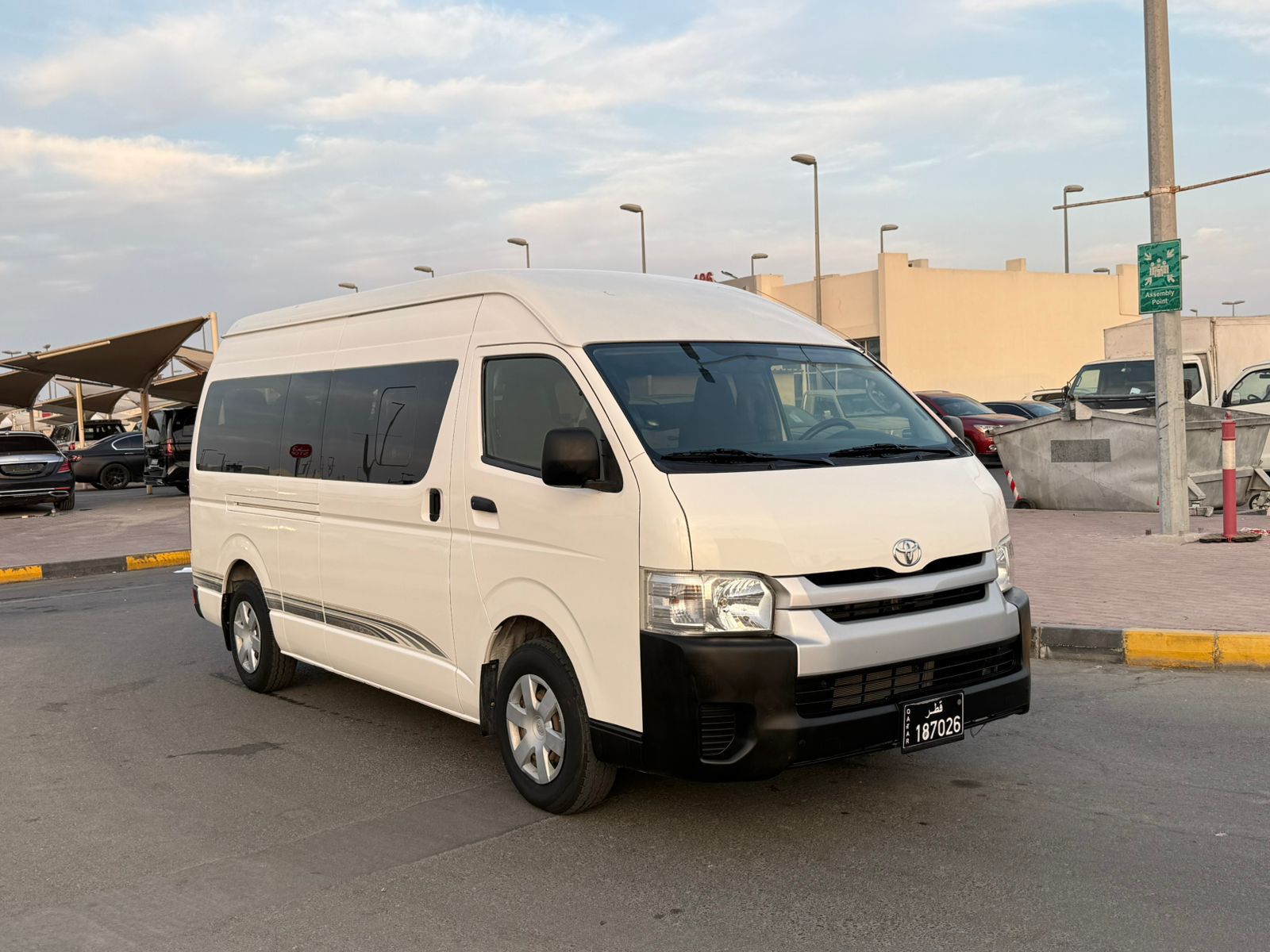Toyota Hiace 2017