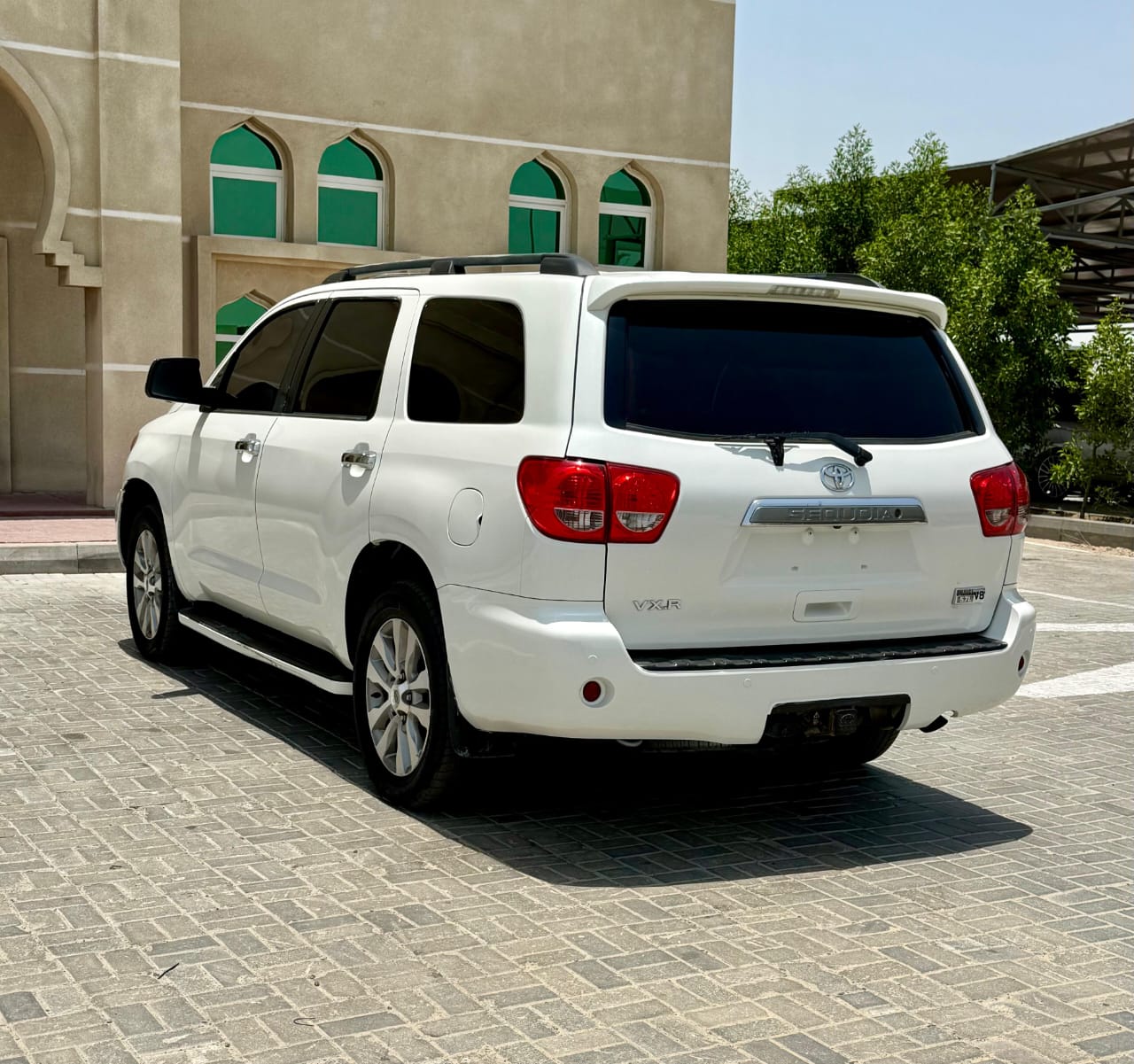 Toyota Sequoia 2015