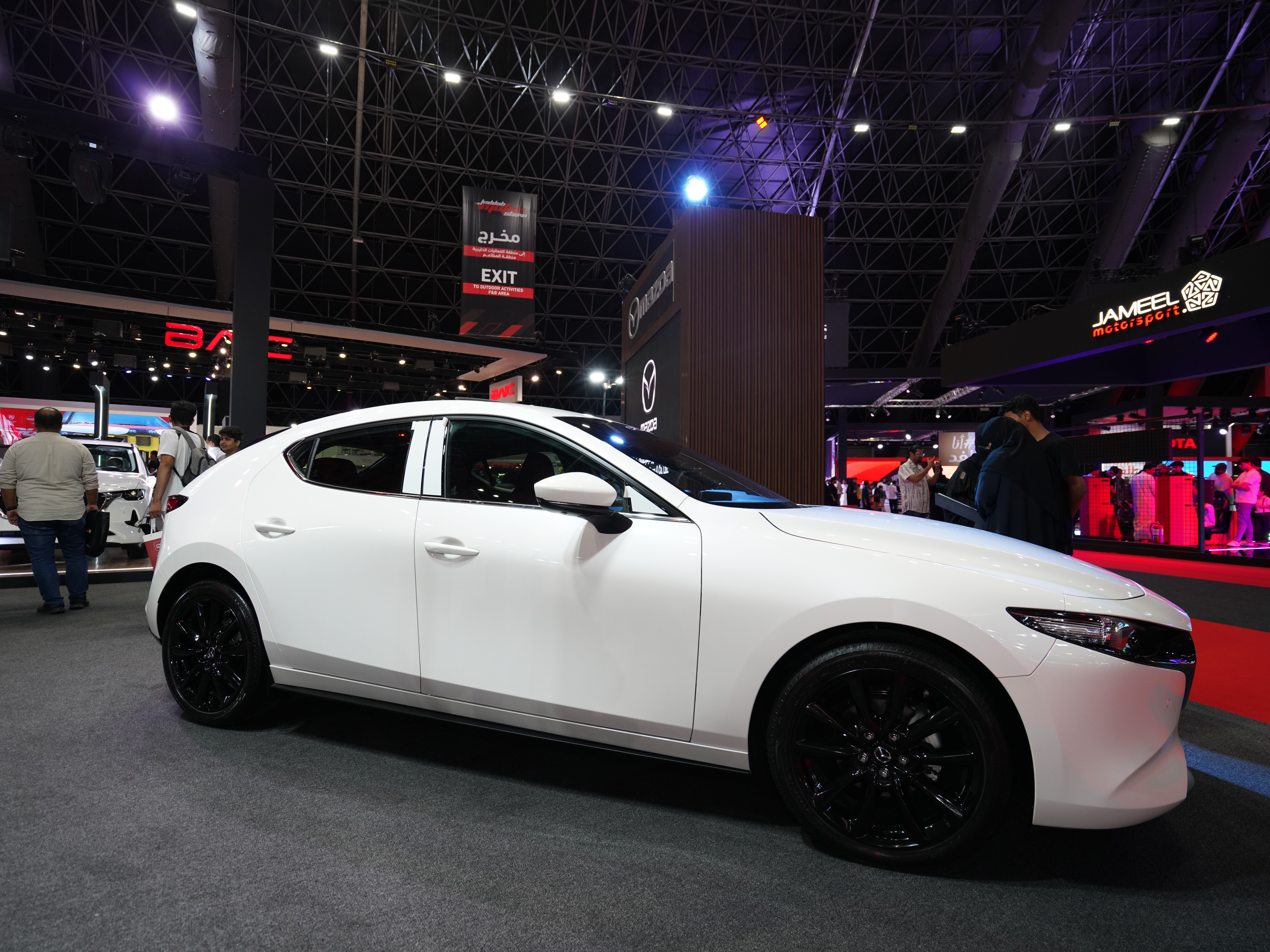 https://gcc-1307444343.cos.accelerate.myqcloud.com/cc/car-image/94f7595f