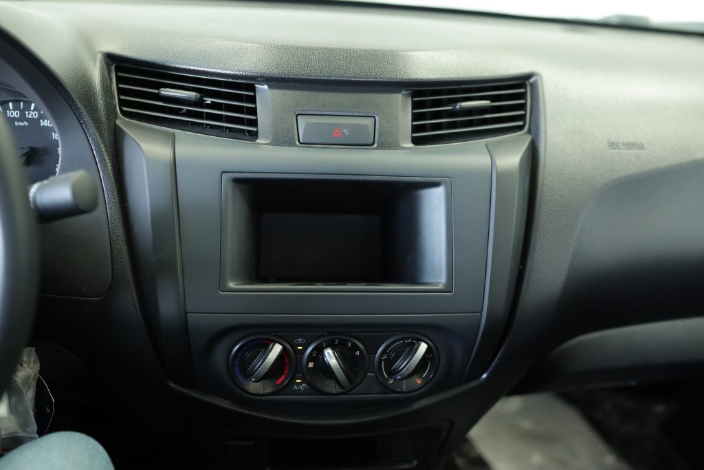 Nissan Navara 2023 2.5L