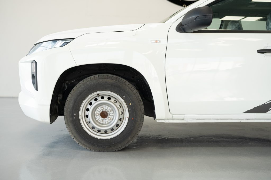 Mitsubishi L200 2023 2.5L