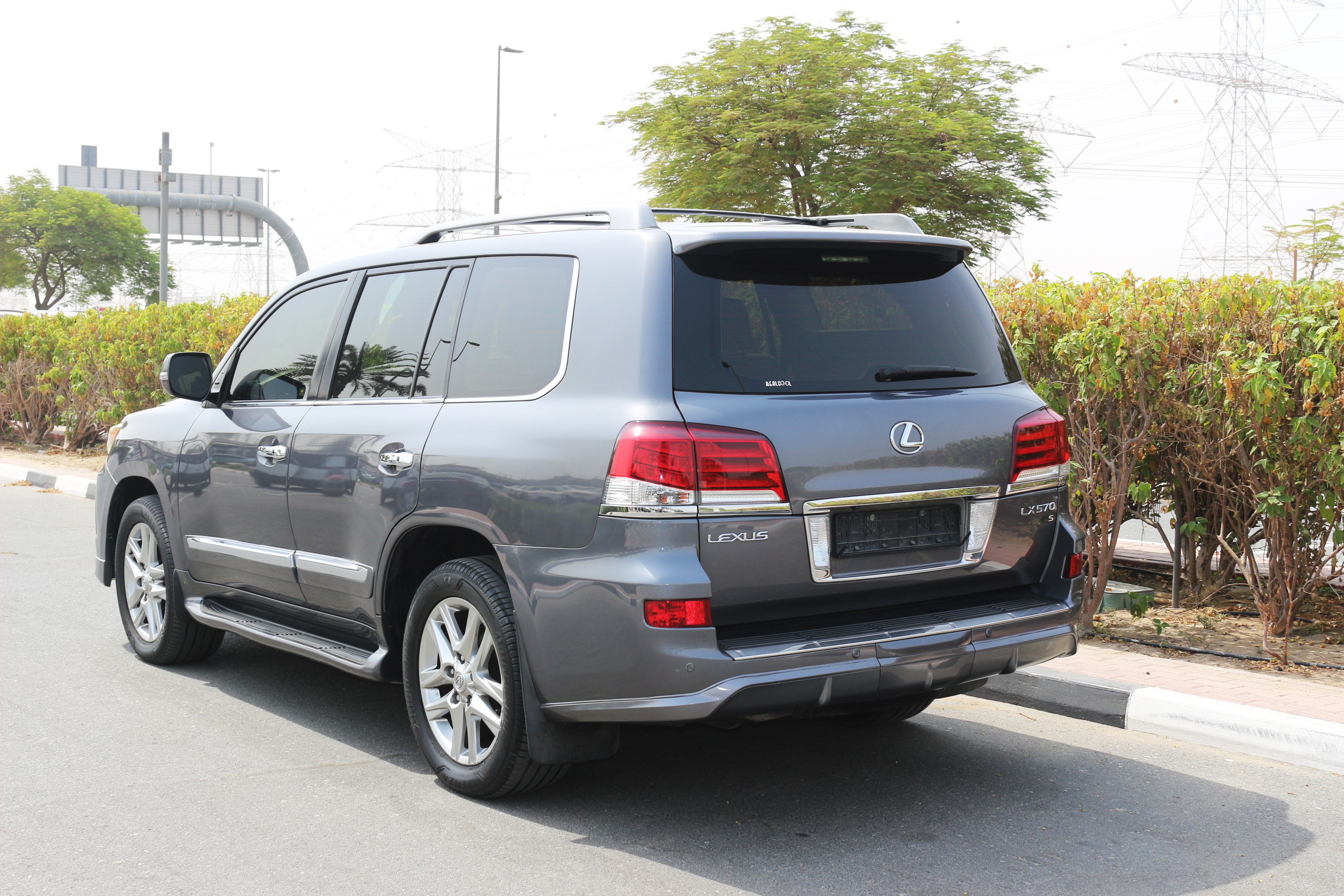 Lexus LX 2013