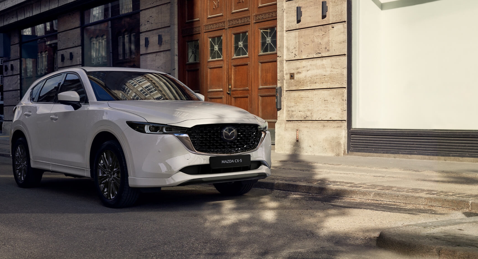 Discover Mazda Mazda CX5 Exterior Interior Images.Find all aspects and details of cars.