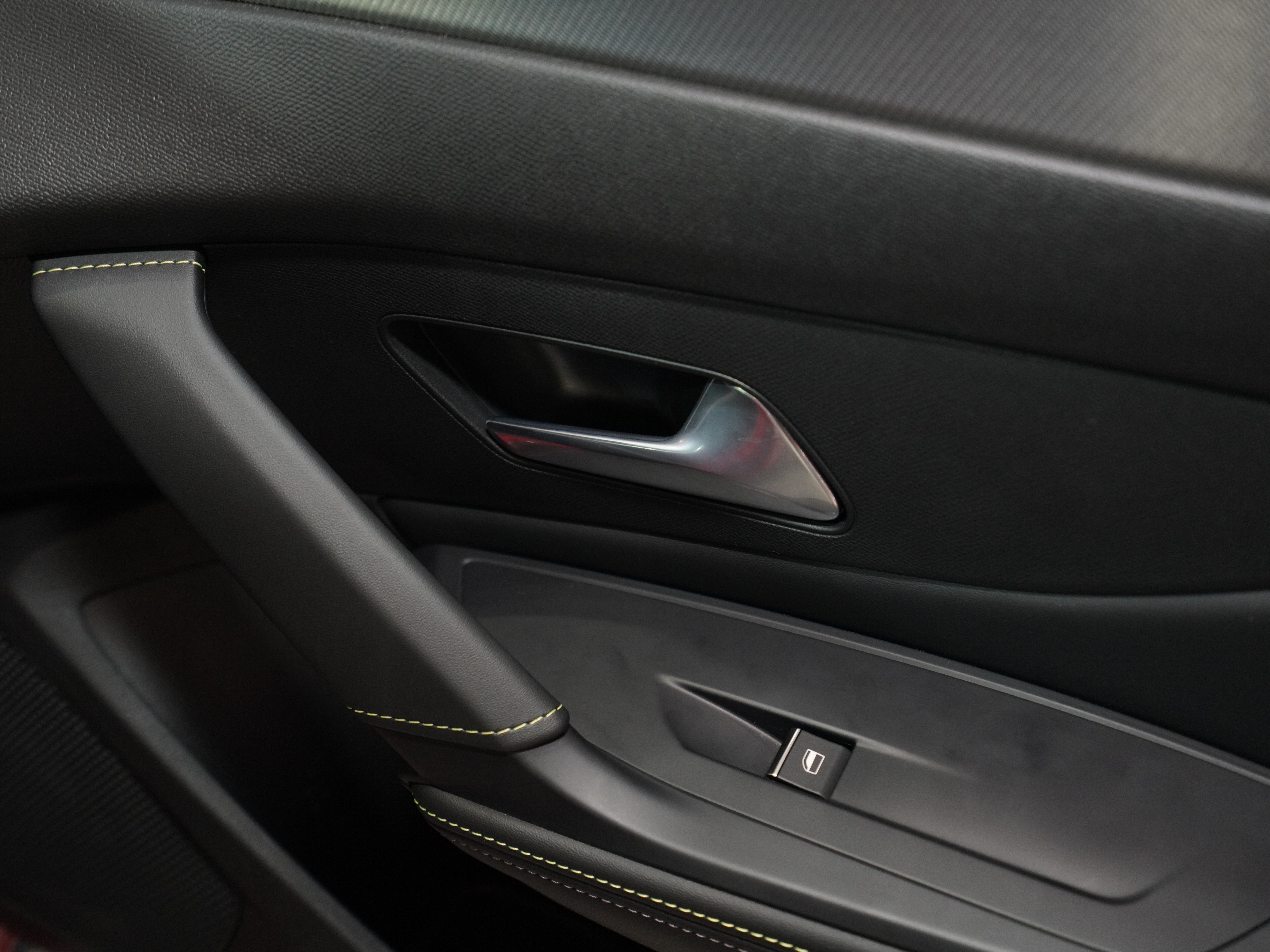 Discover Peugeot Peugeot 408 Exterior Interior Images.Find all aspects and details of cars.