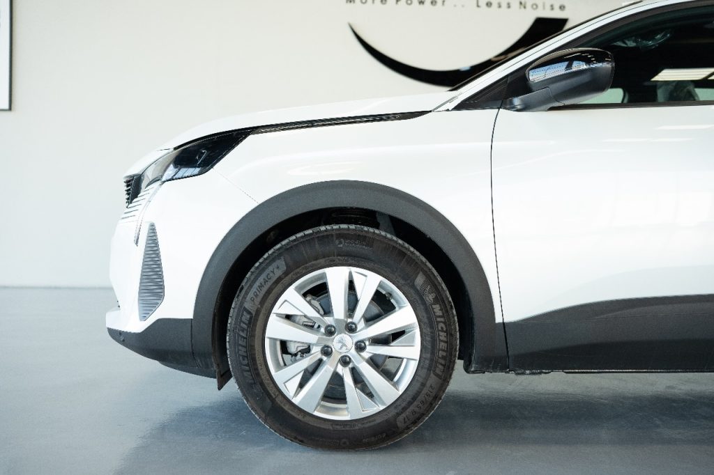 Peugeot 3008 2025 1.6L