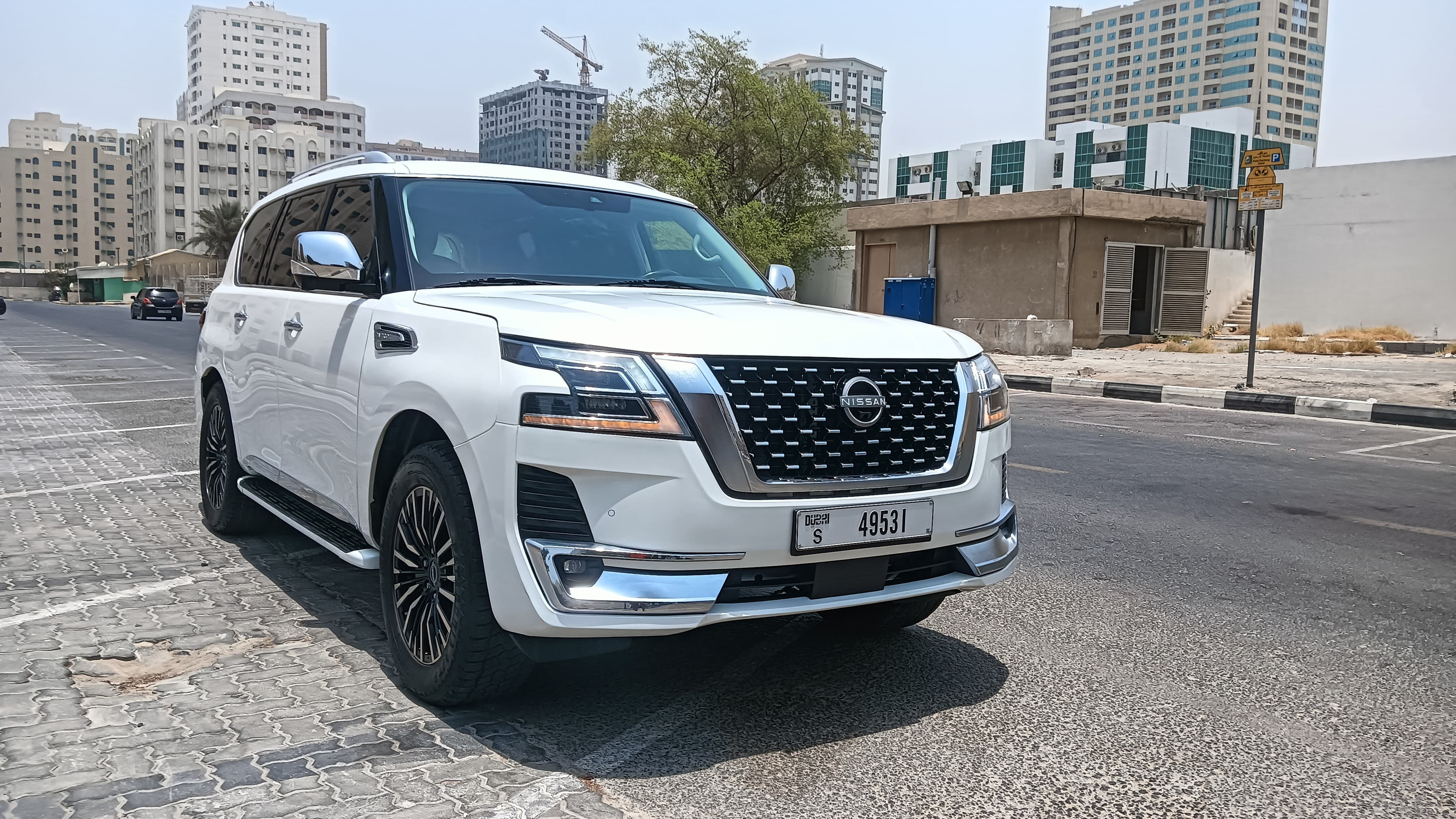 إنفينيتي QX80 2018 5.7L