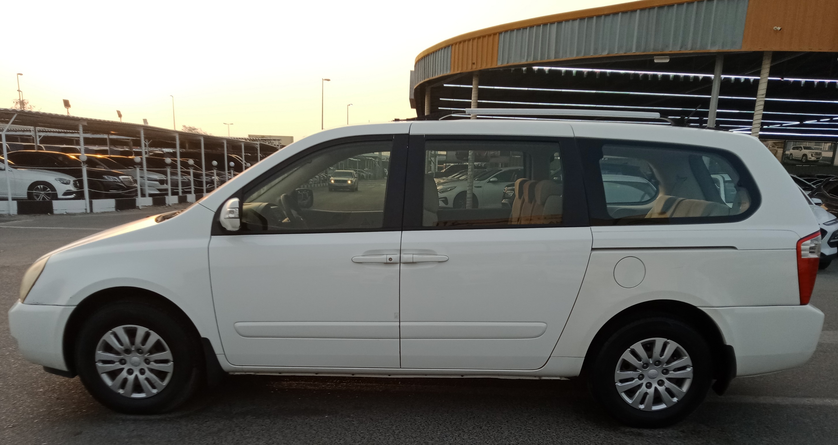 كرنفال كيا 2015 3.3L