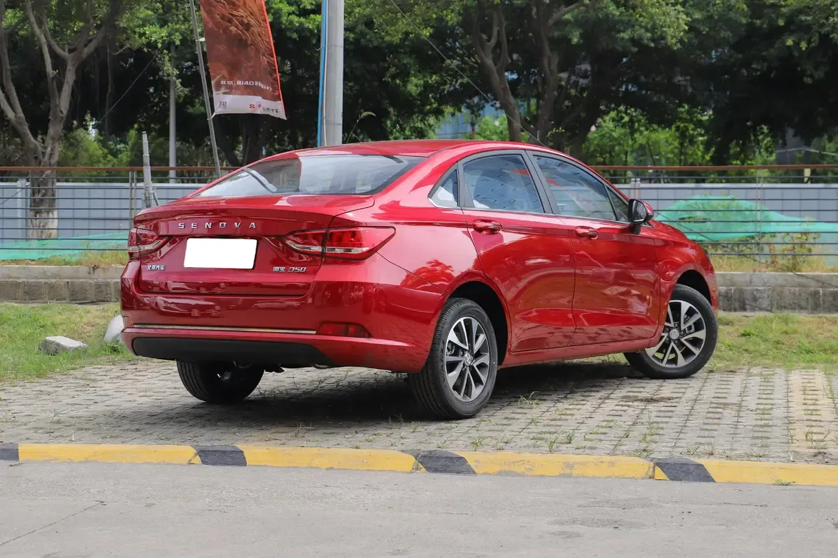 Discover BAIC BAIC D50 Exterior Interior Images.Find all aspects and details of cars.