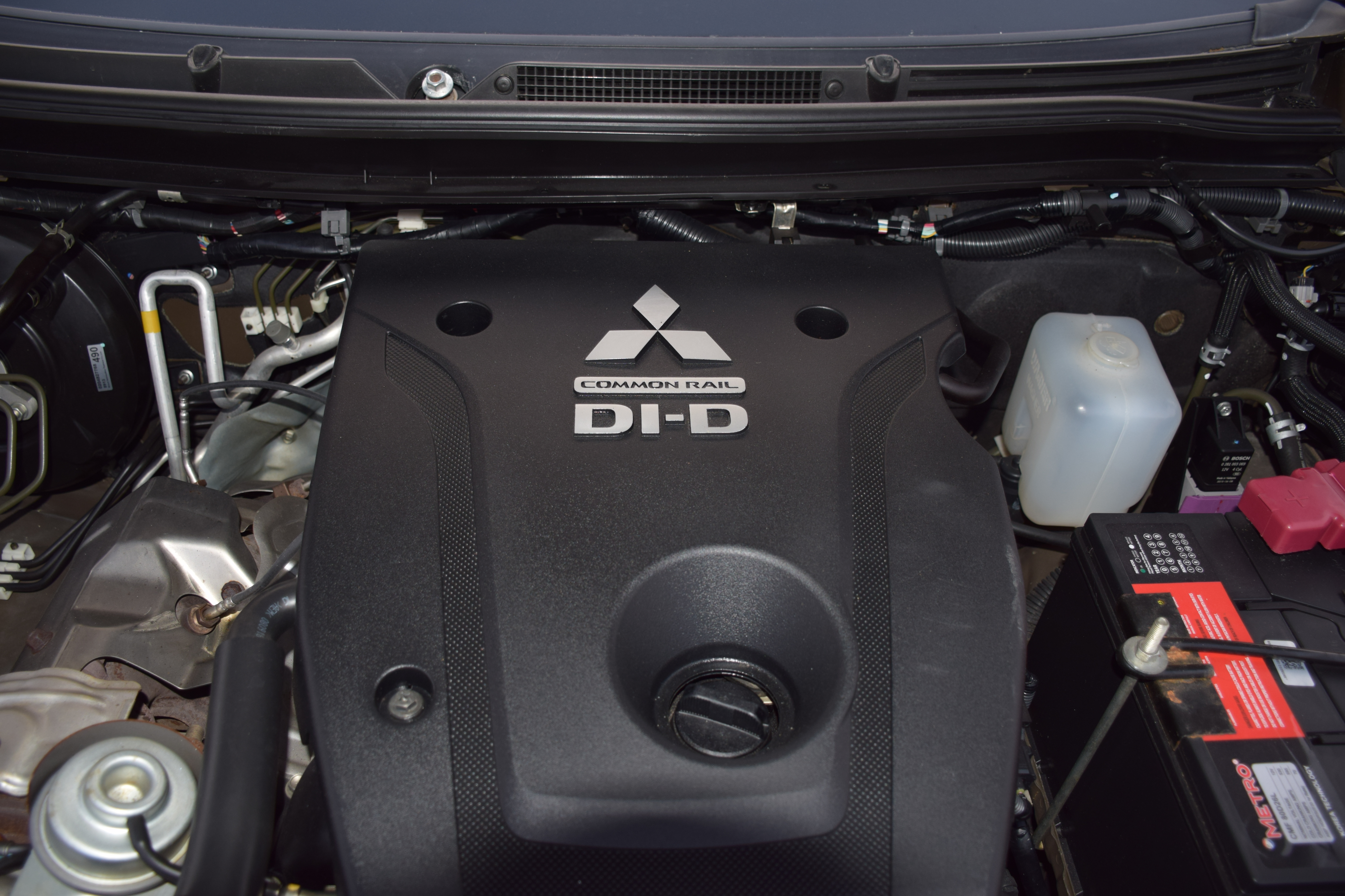 ميتسوبيشي باجيرو 2019 2.4L