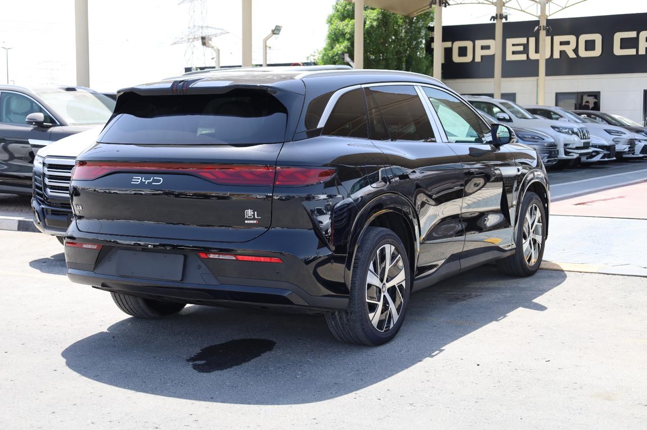 BYD Tang EV 2025